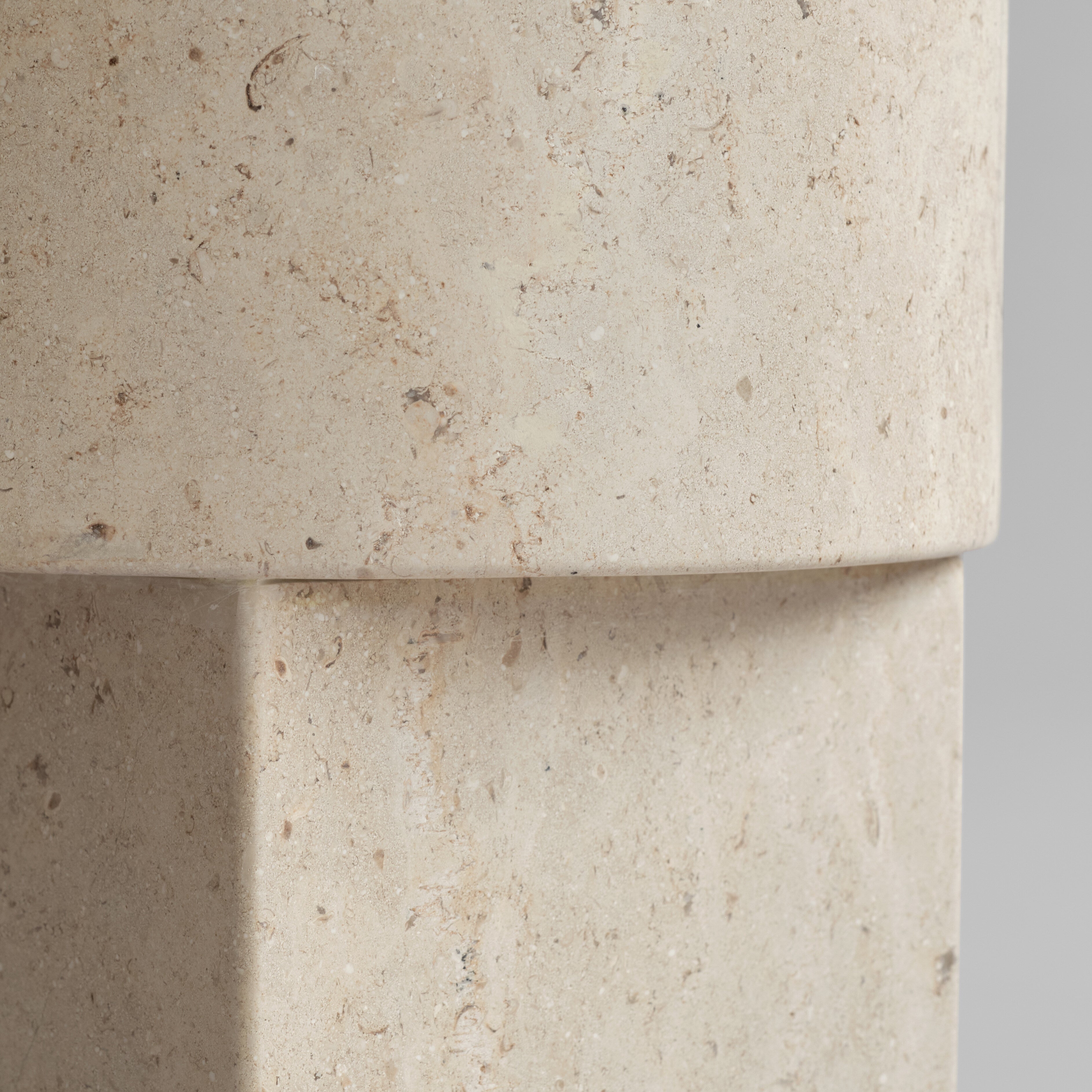 Column Table - Limestone