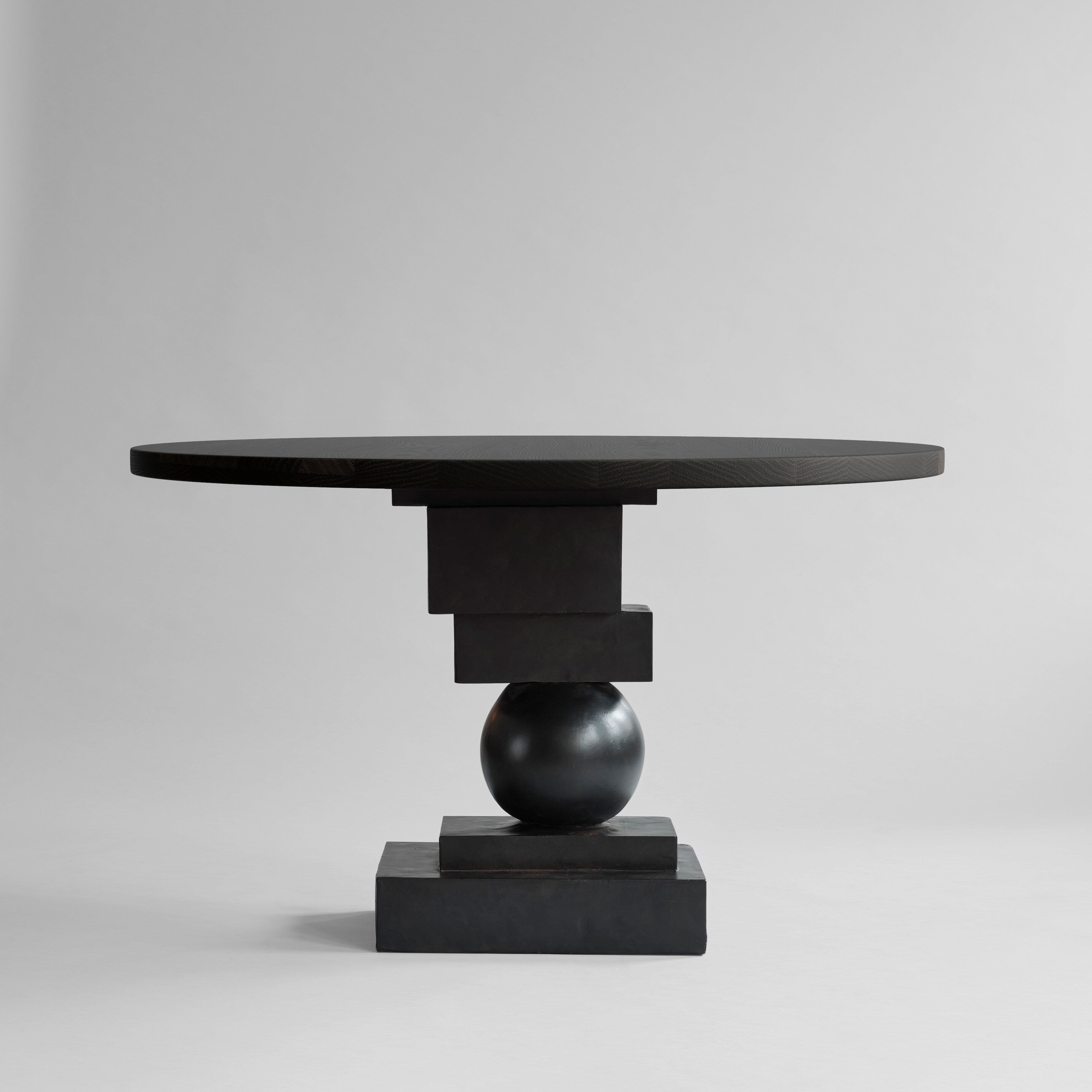 Artist Dining Table, Ø120 - H30mm - Coffee Black Oak
