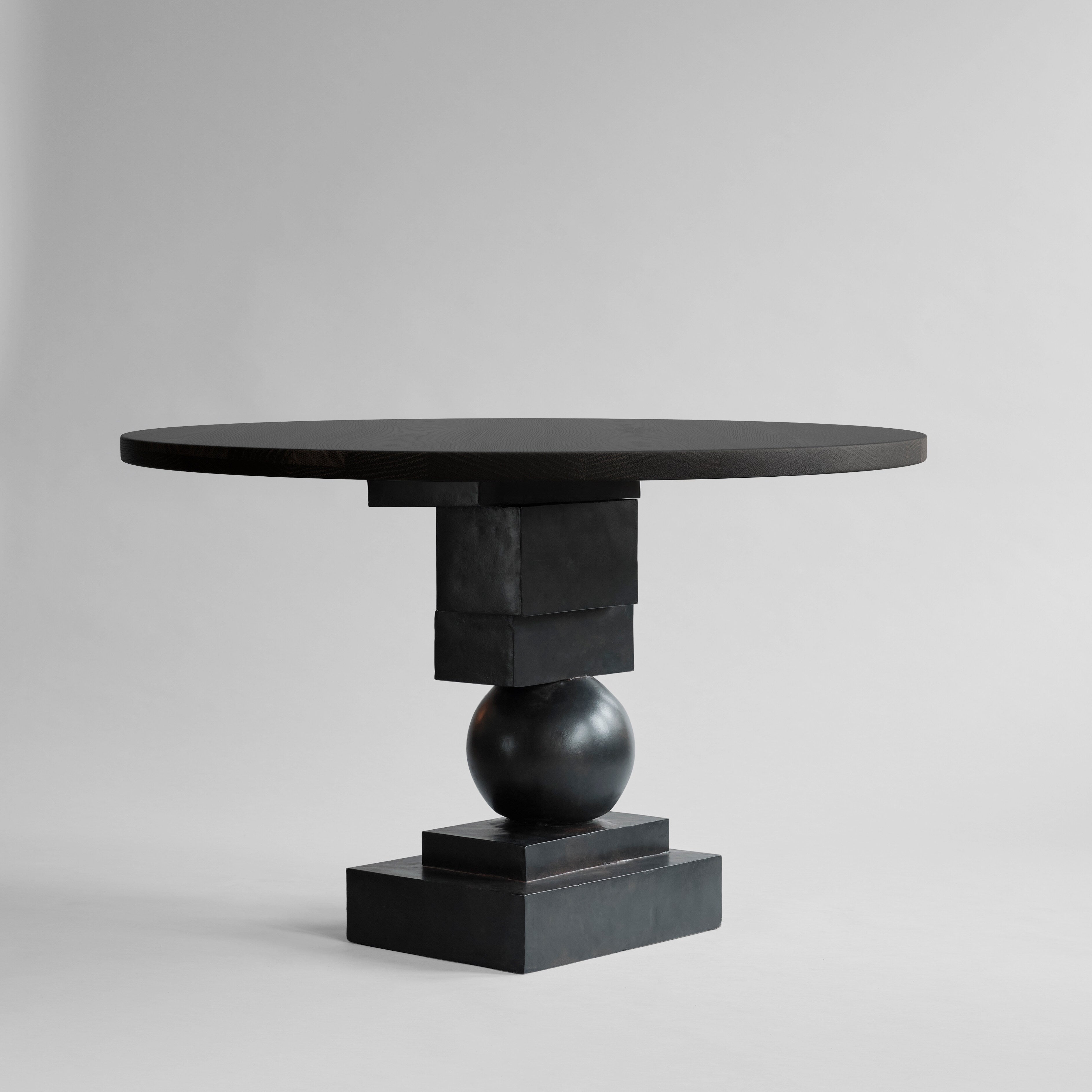 Artist Dining Table, Ø120 - H30mm - Coffee Black Oak
