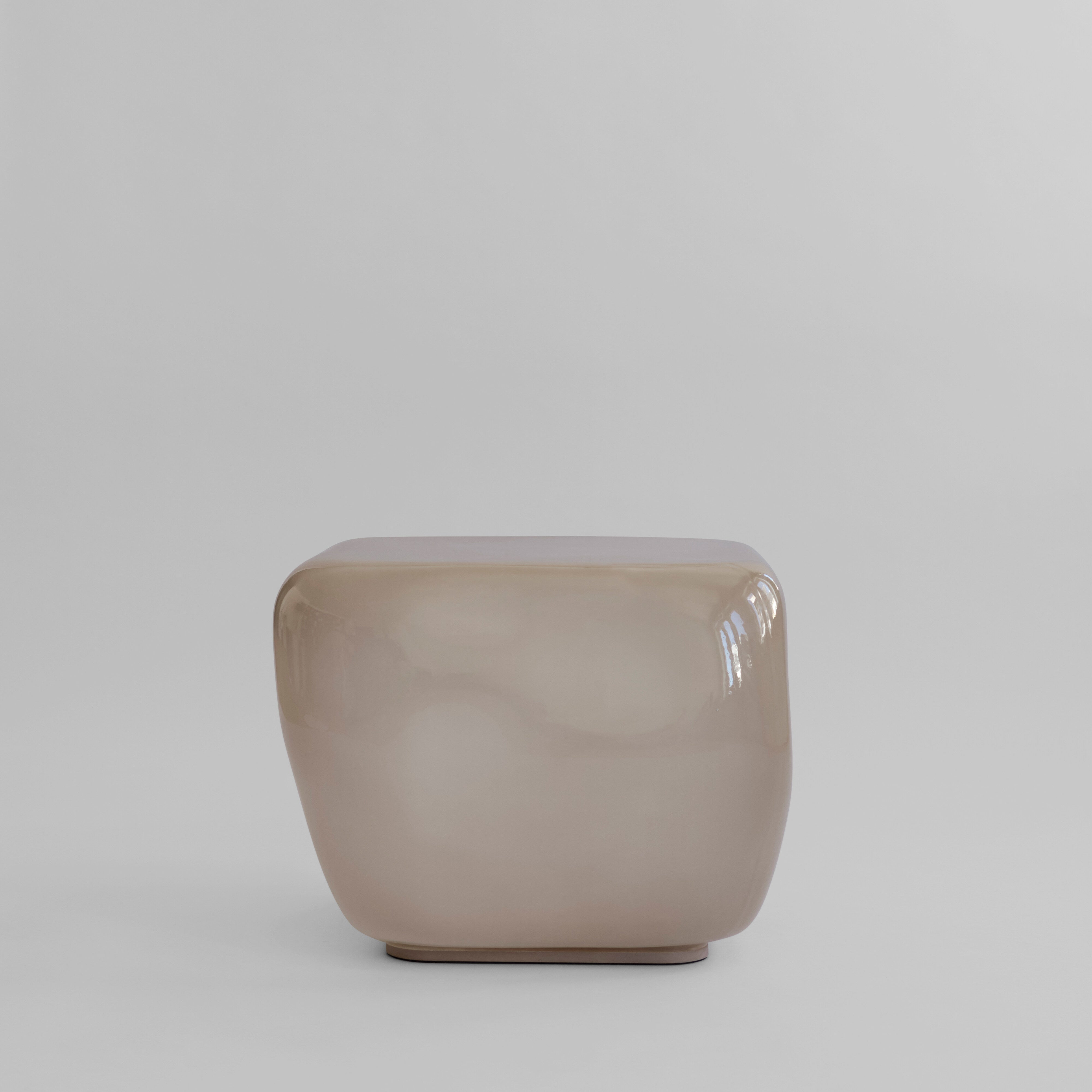 Ishi Coffee Tables, Medio - Smoked Desert