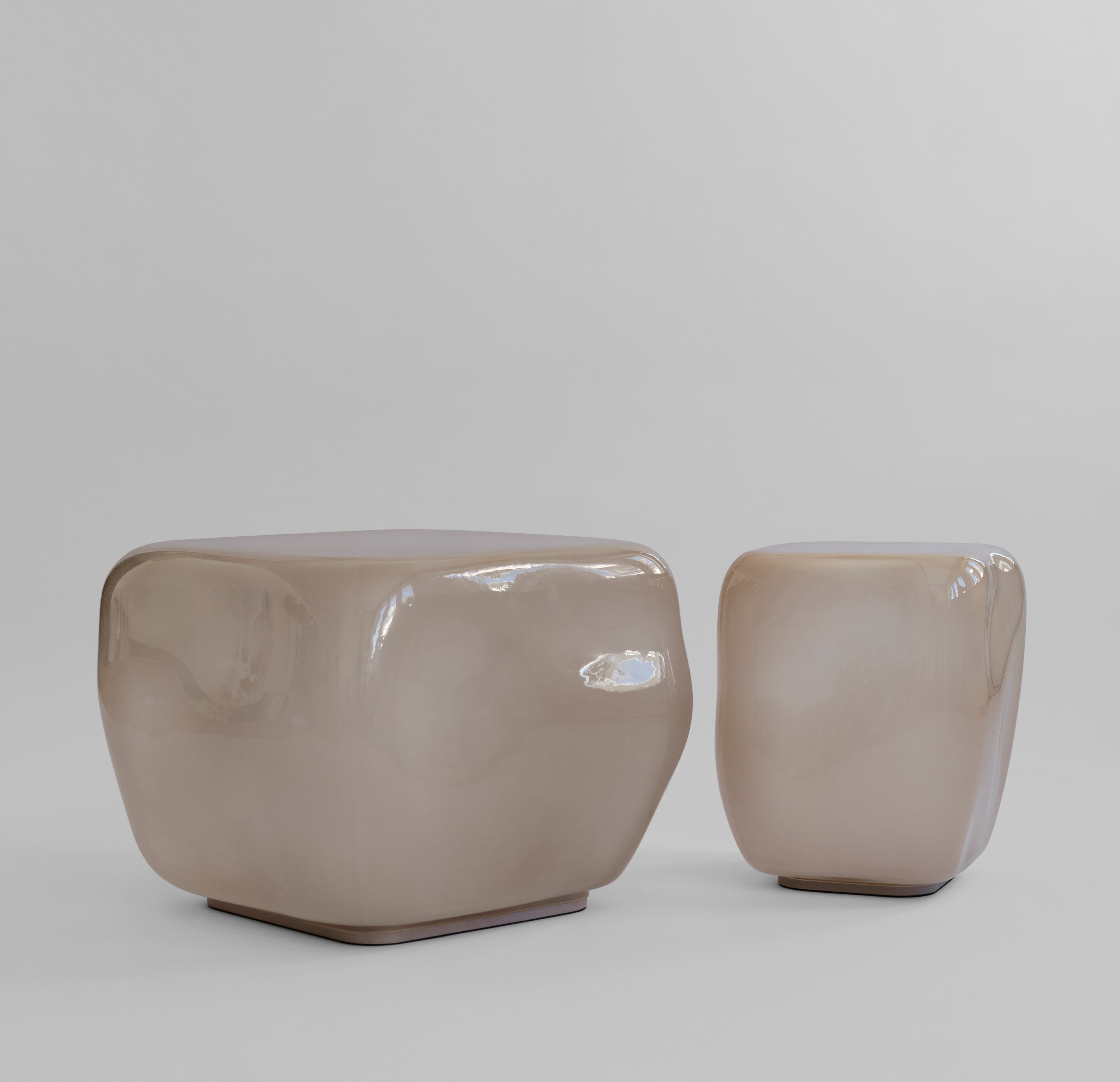Ishi Coffee Tables, Medio - Smoked Desert