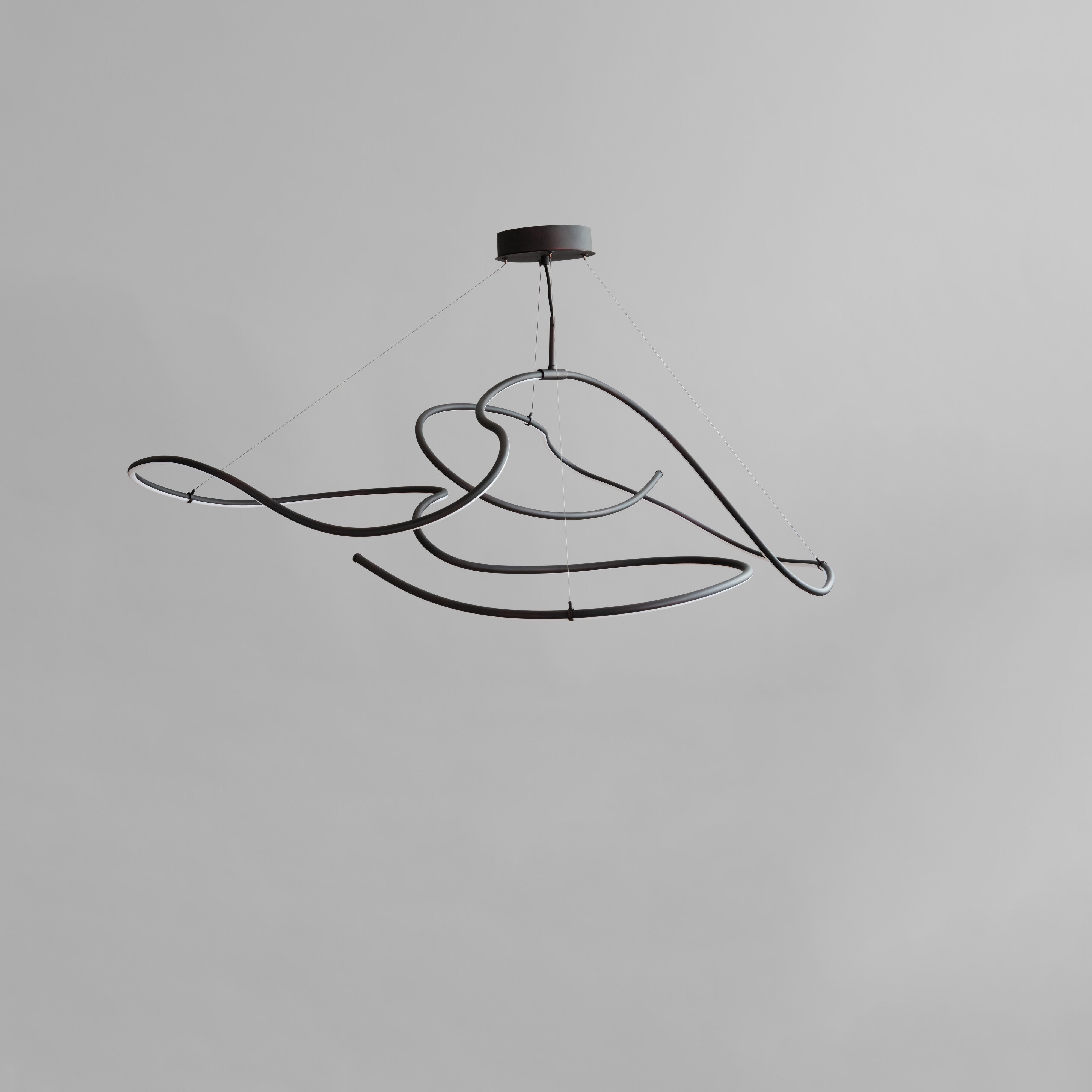 Ghost Chandelier, Big - Burned Black (5m)