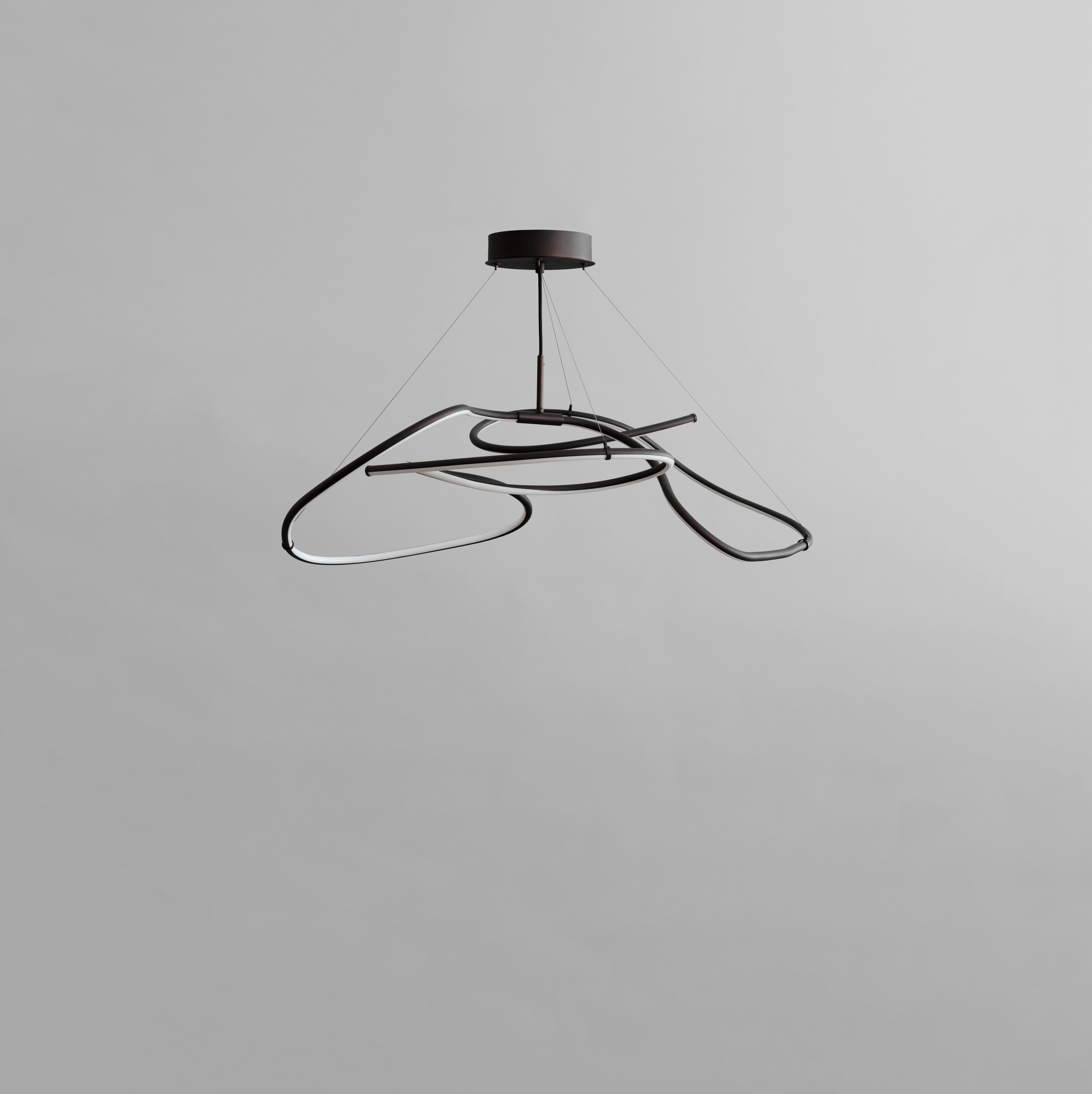 Ghost Chandelier, Mini - Burned Black (5m)
