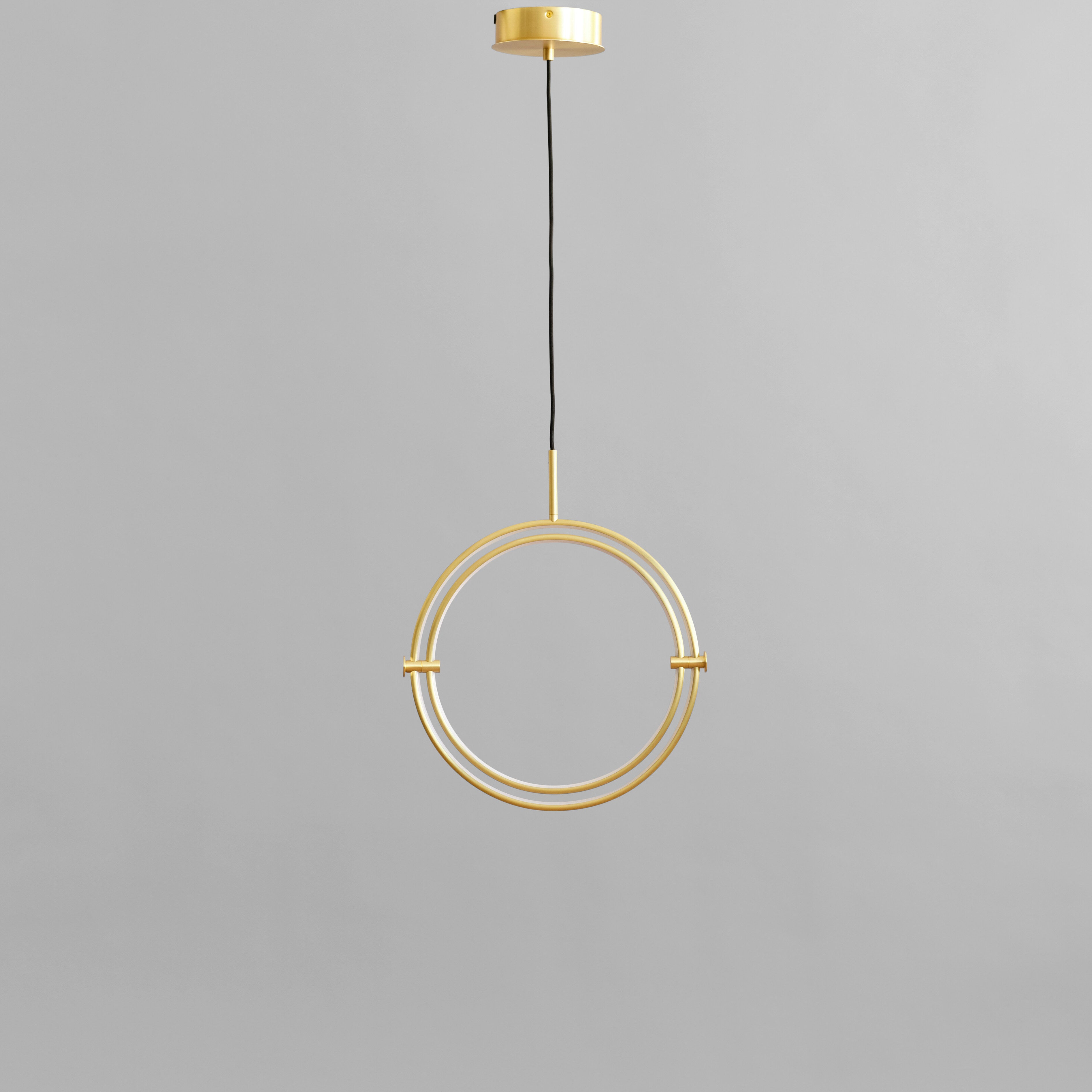 Maru Pendant, Ø40 - Brass