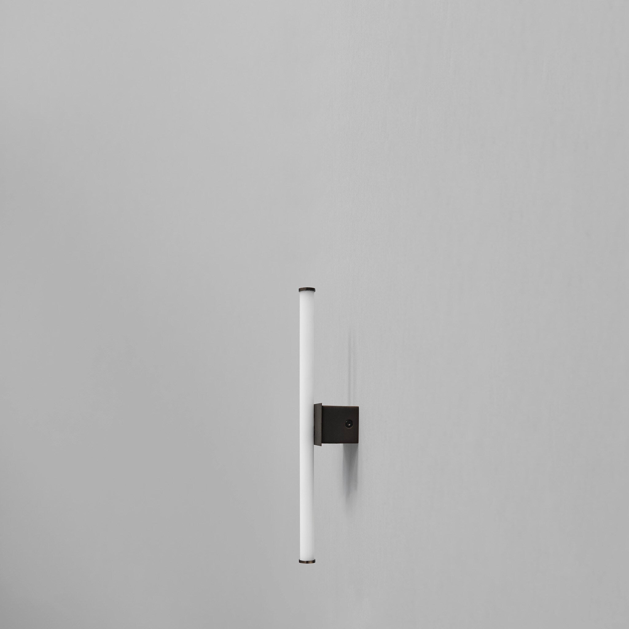 Stick Wall Lamp - Bronze