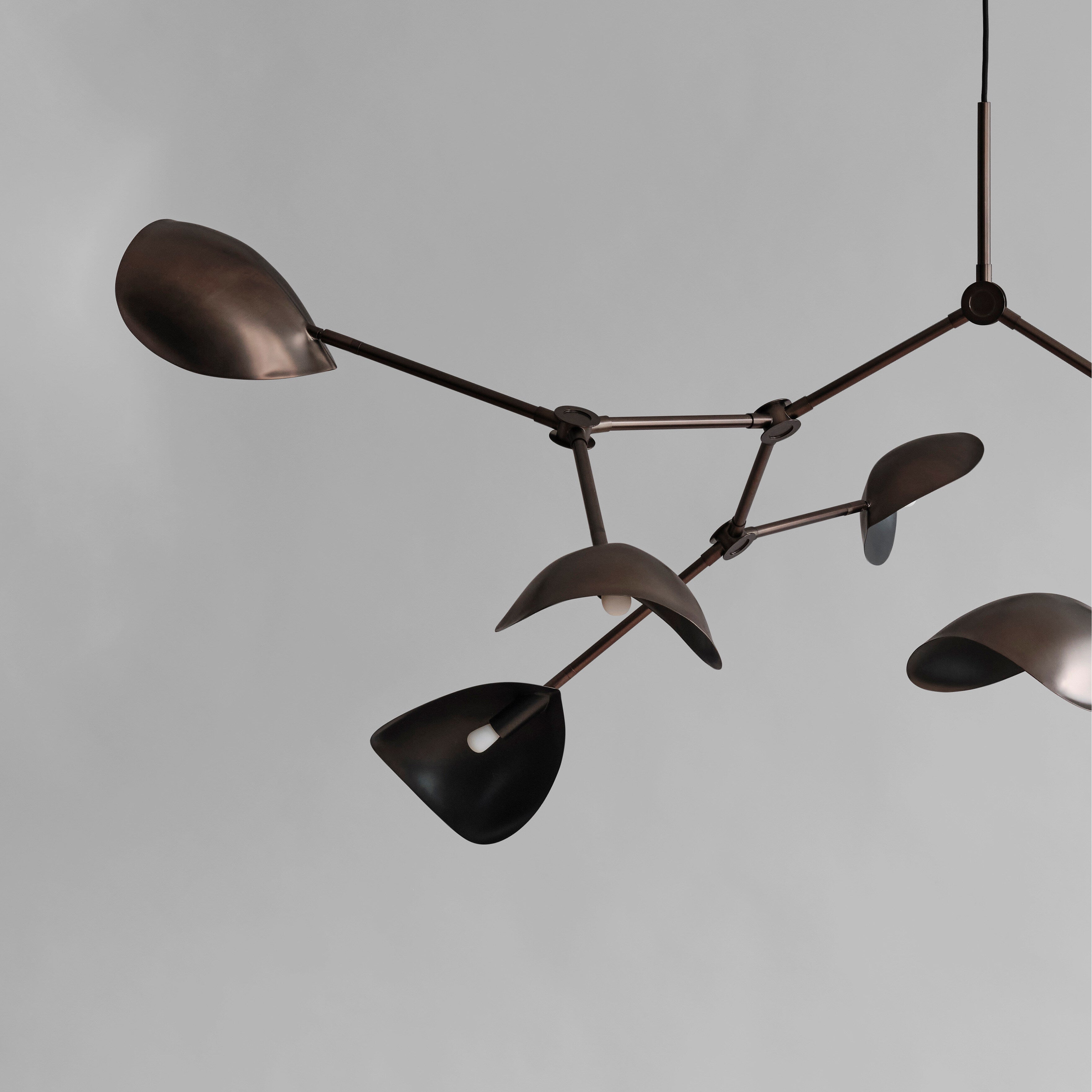 Stingray Chandelier, Grande - Bronze (5m)