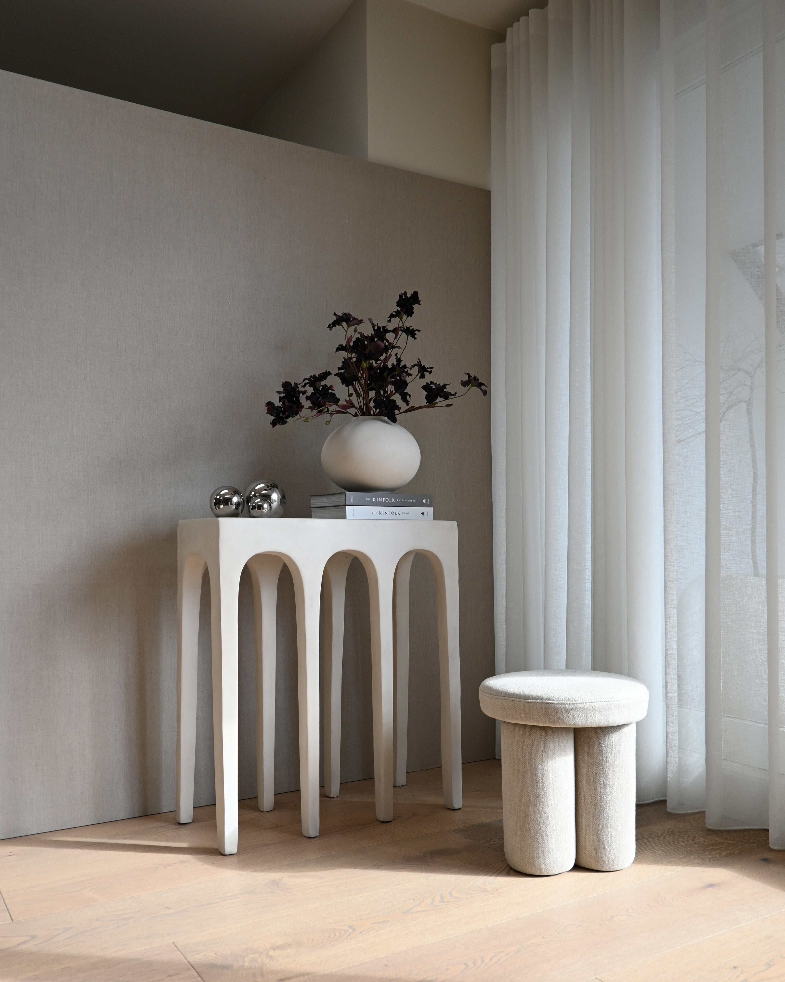 Bow Console - Birch