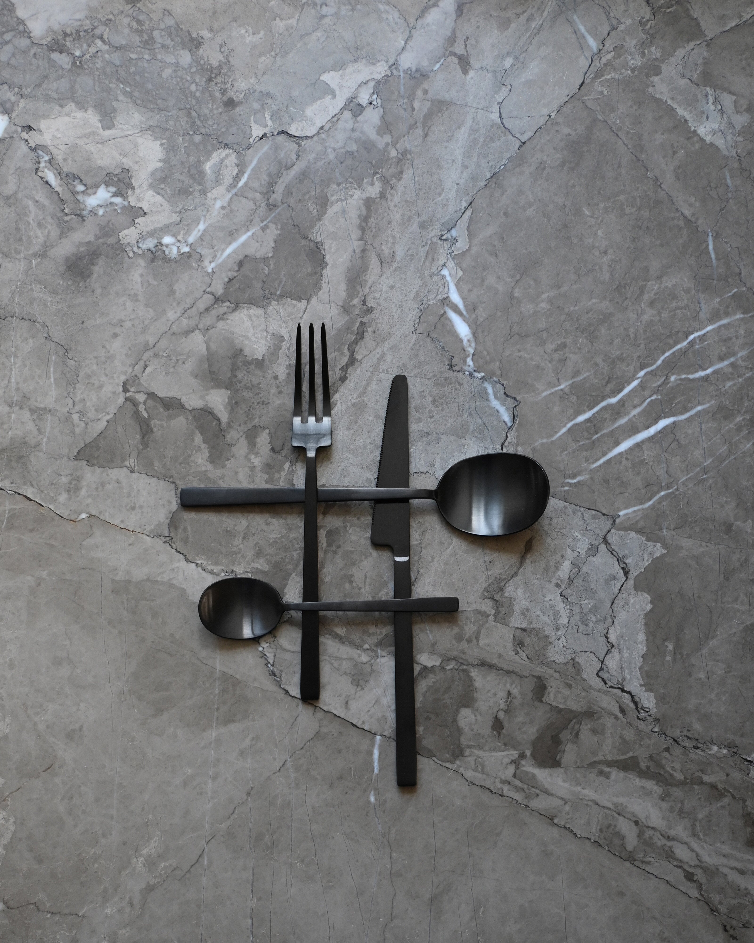 Kogei Cutlery - Black (16 pcs)