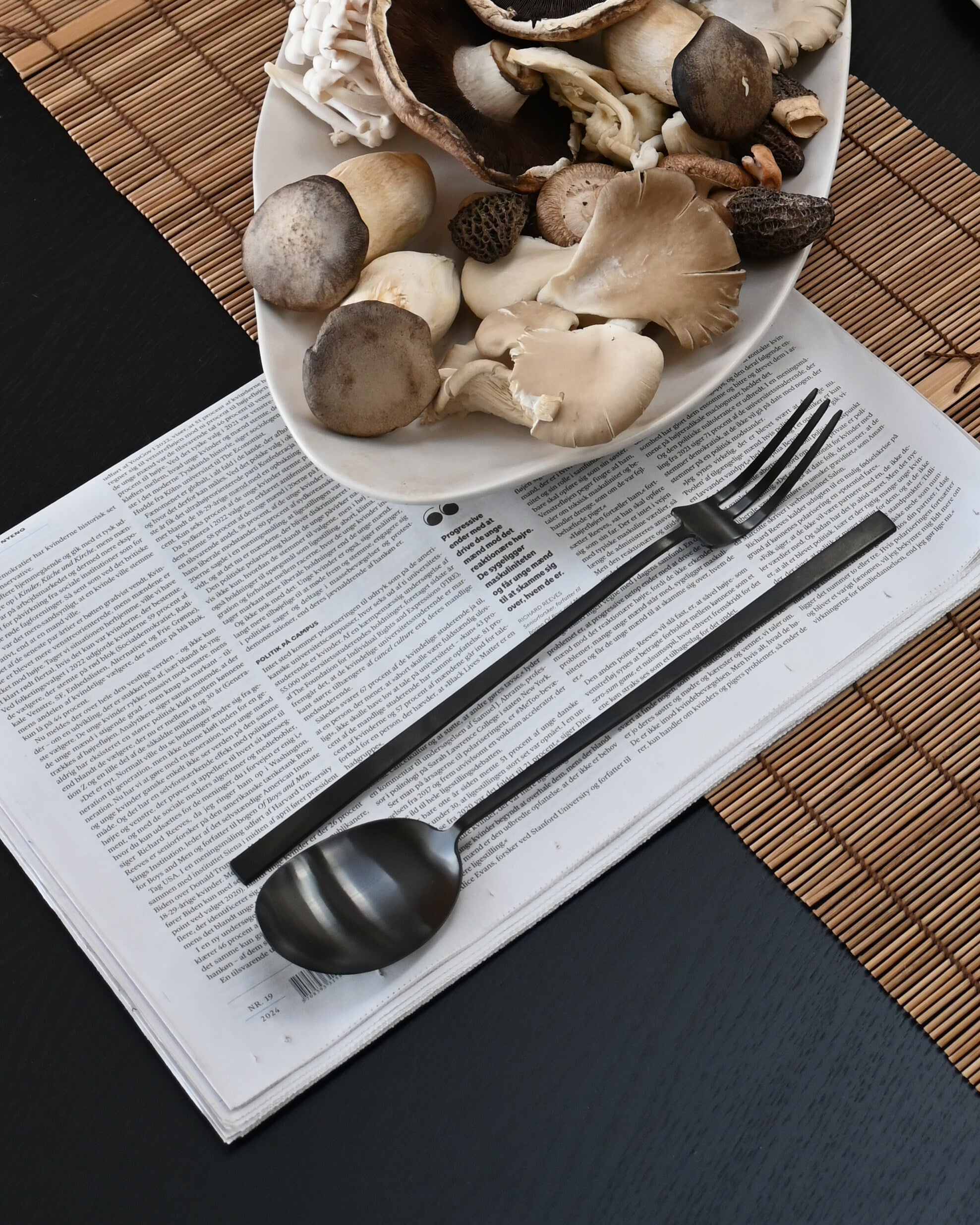 Kogei Salad Servers - Black