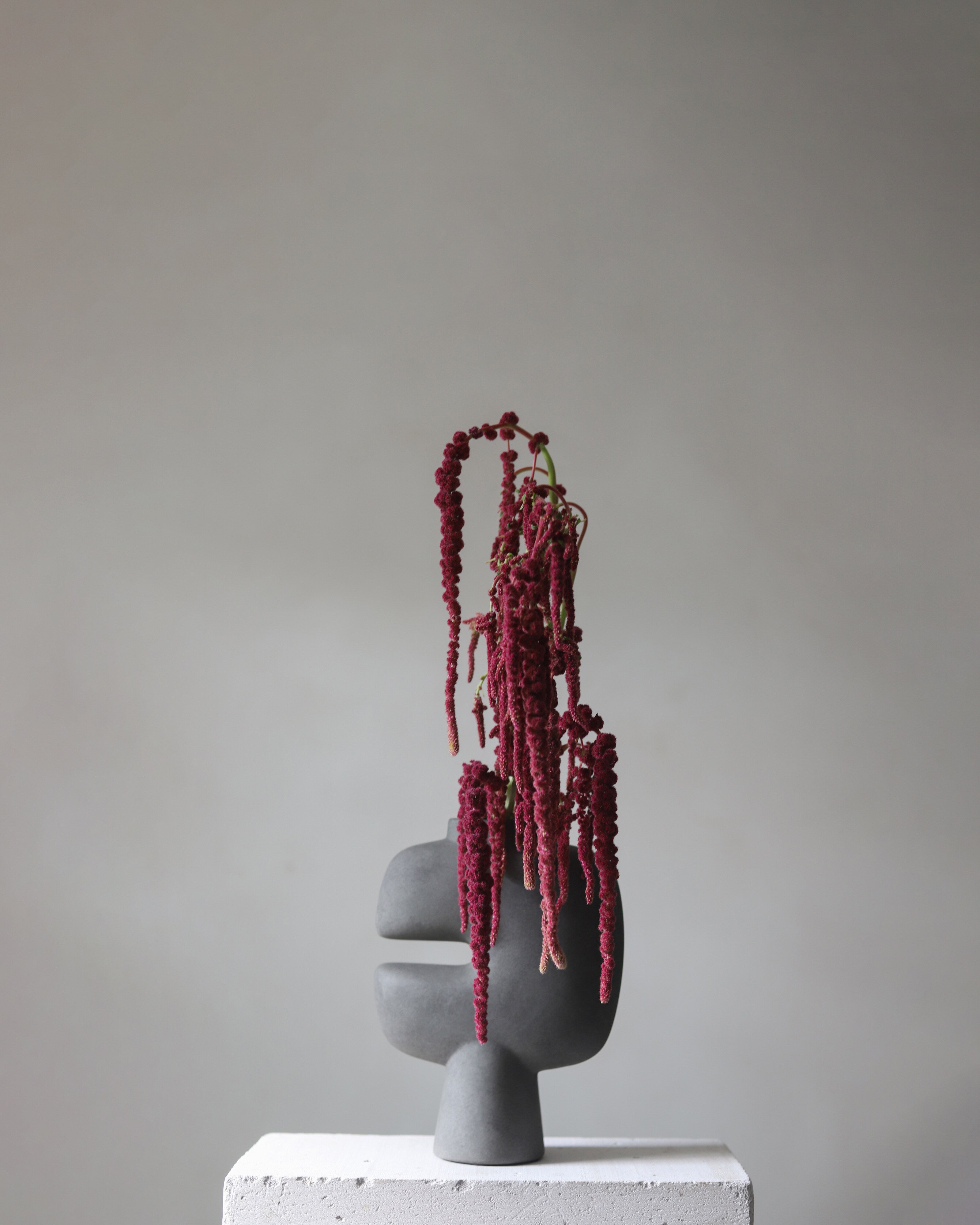 Tribal Vase, Medio - Dark Grey