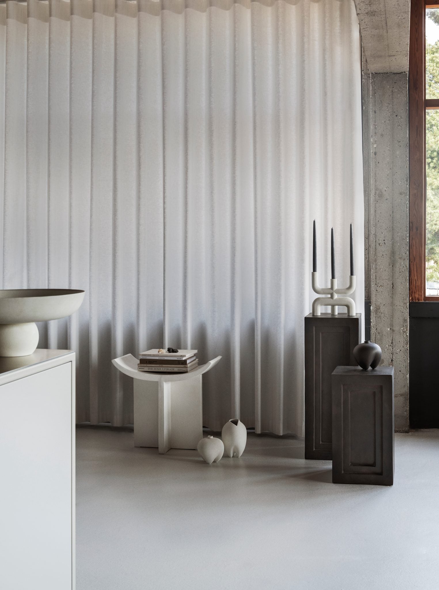 Sumo Vase, Slim Petit - Bone White