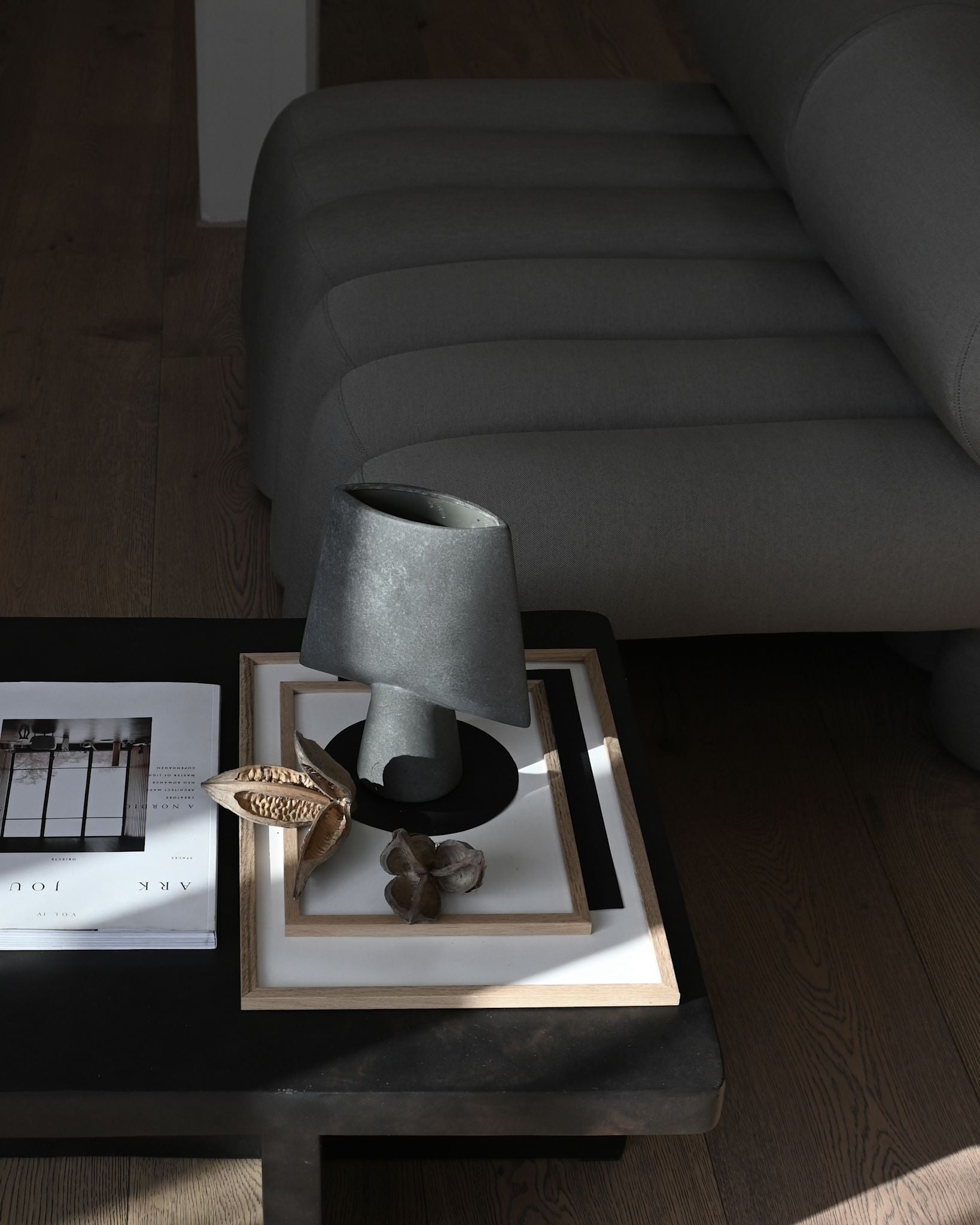 Sphere Vase Square, Mini - Dark Grey