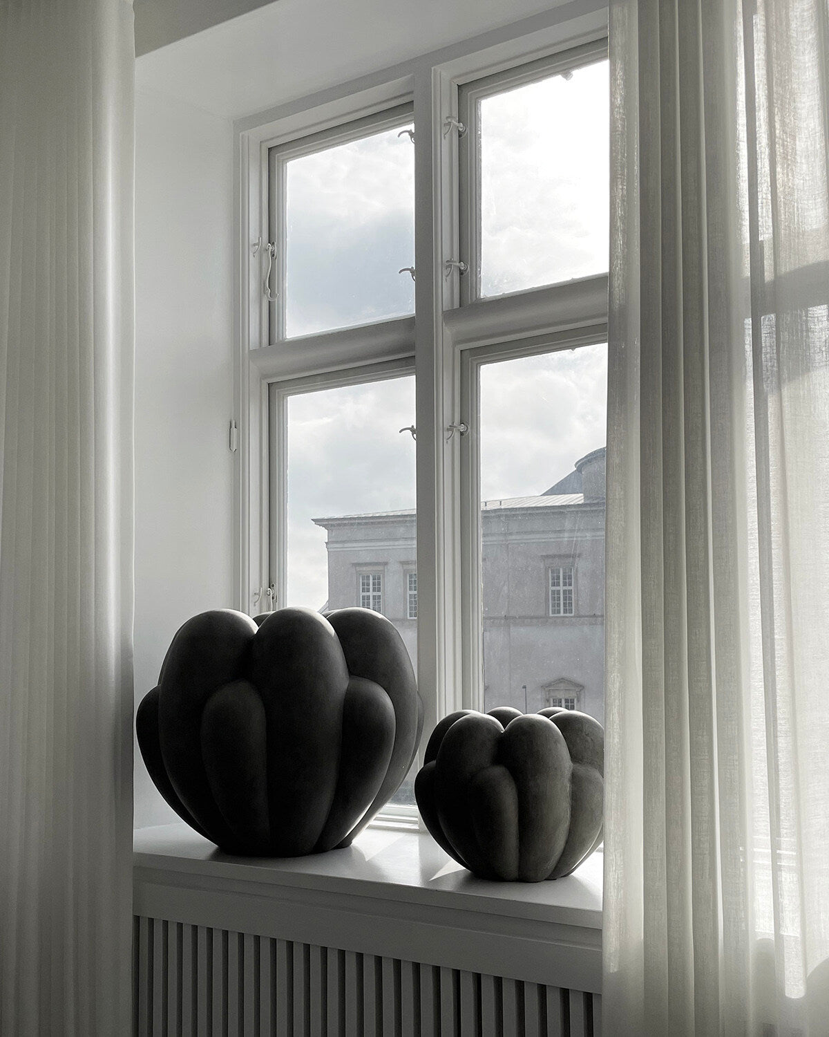 Bloom Vase, Mini - Dark Grey