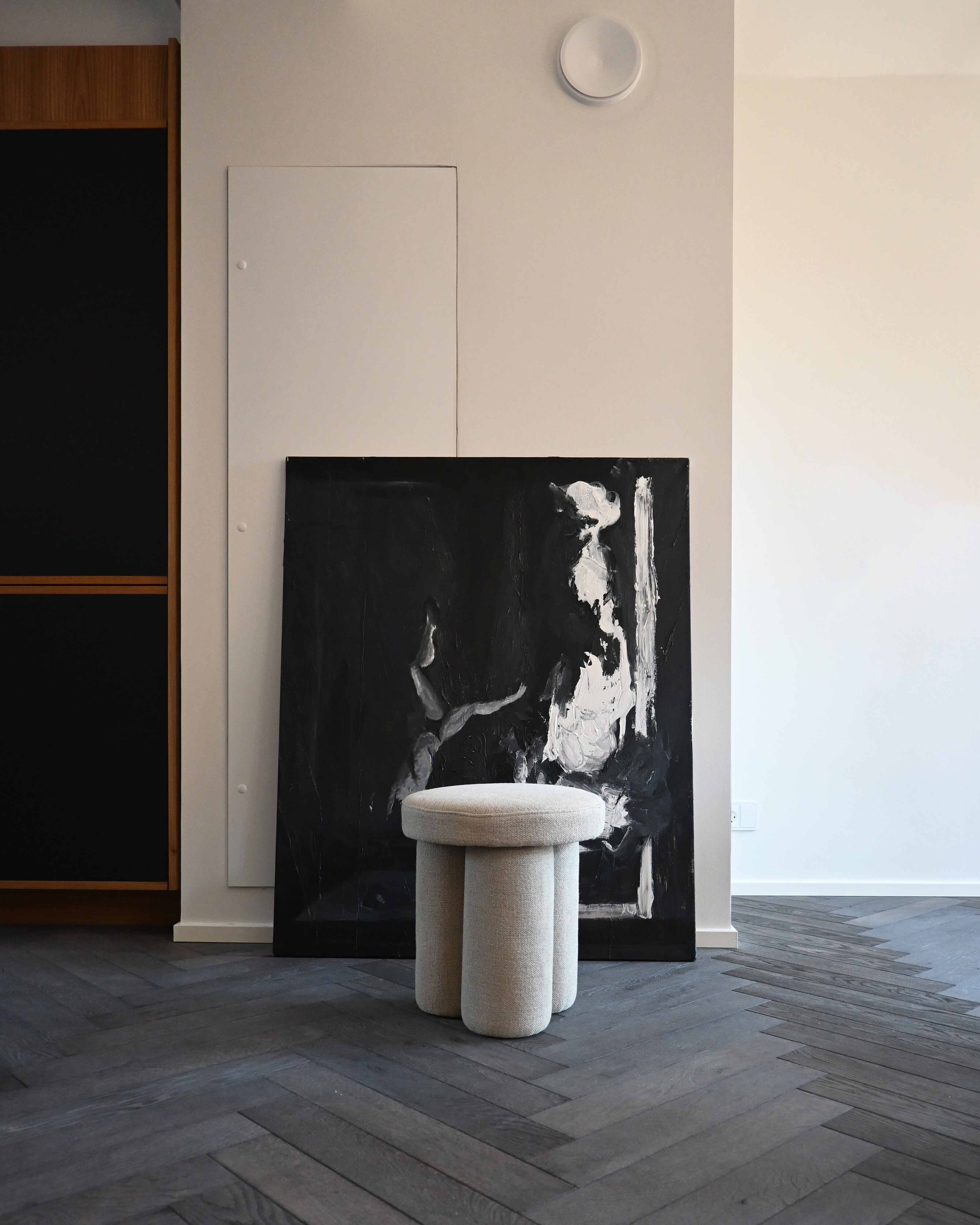 Big Foot Stool - Linen