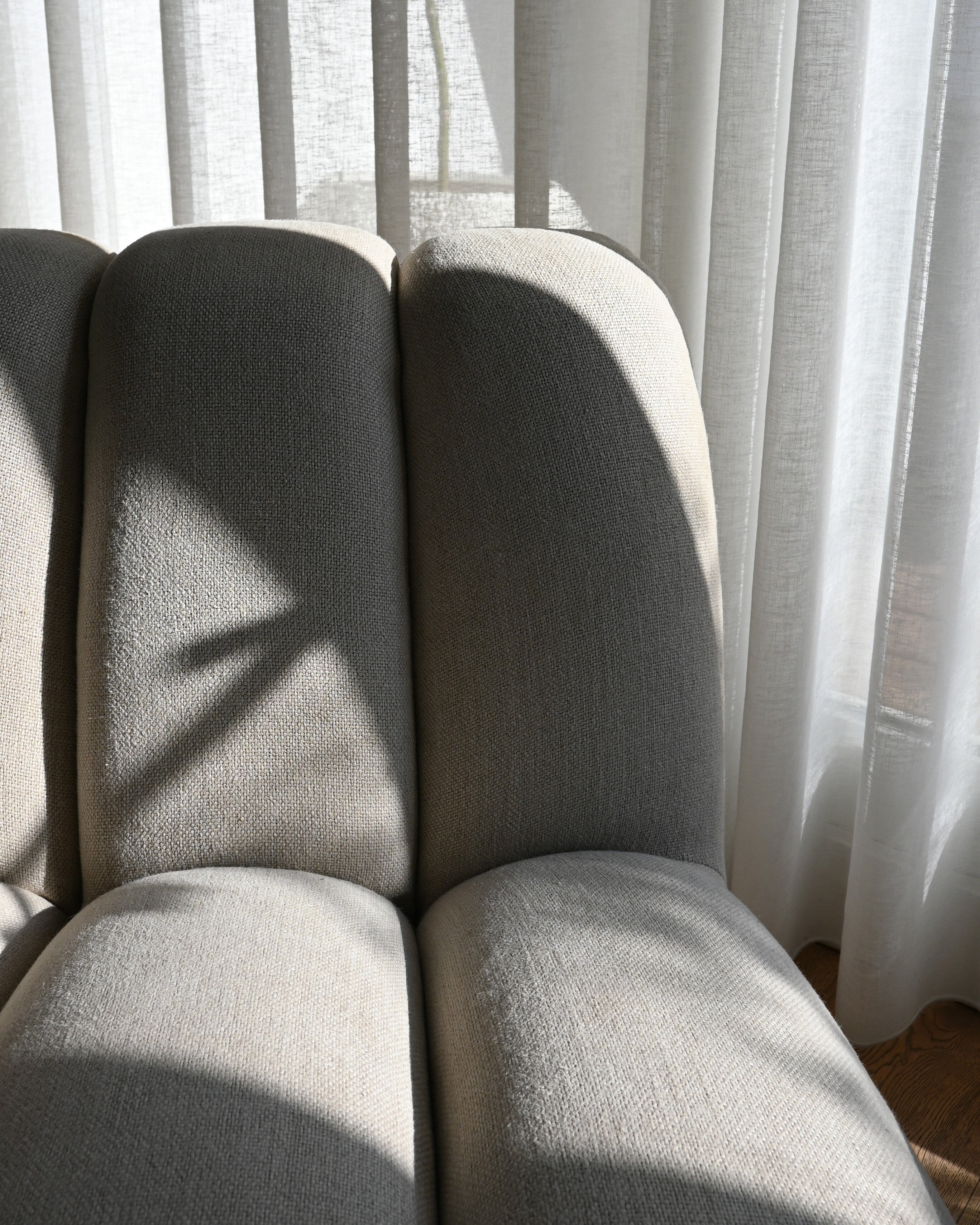 Toe Chair - Linen