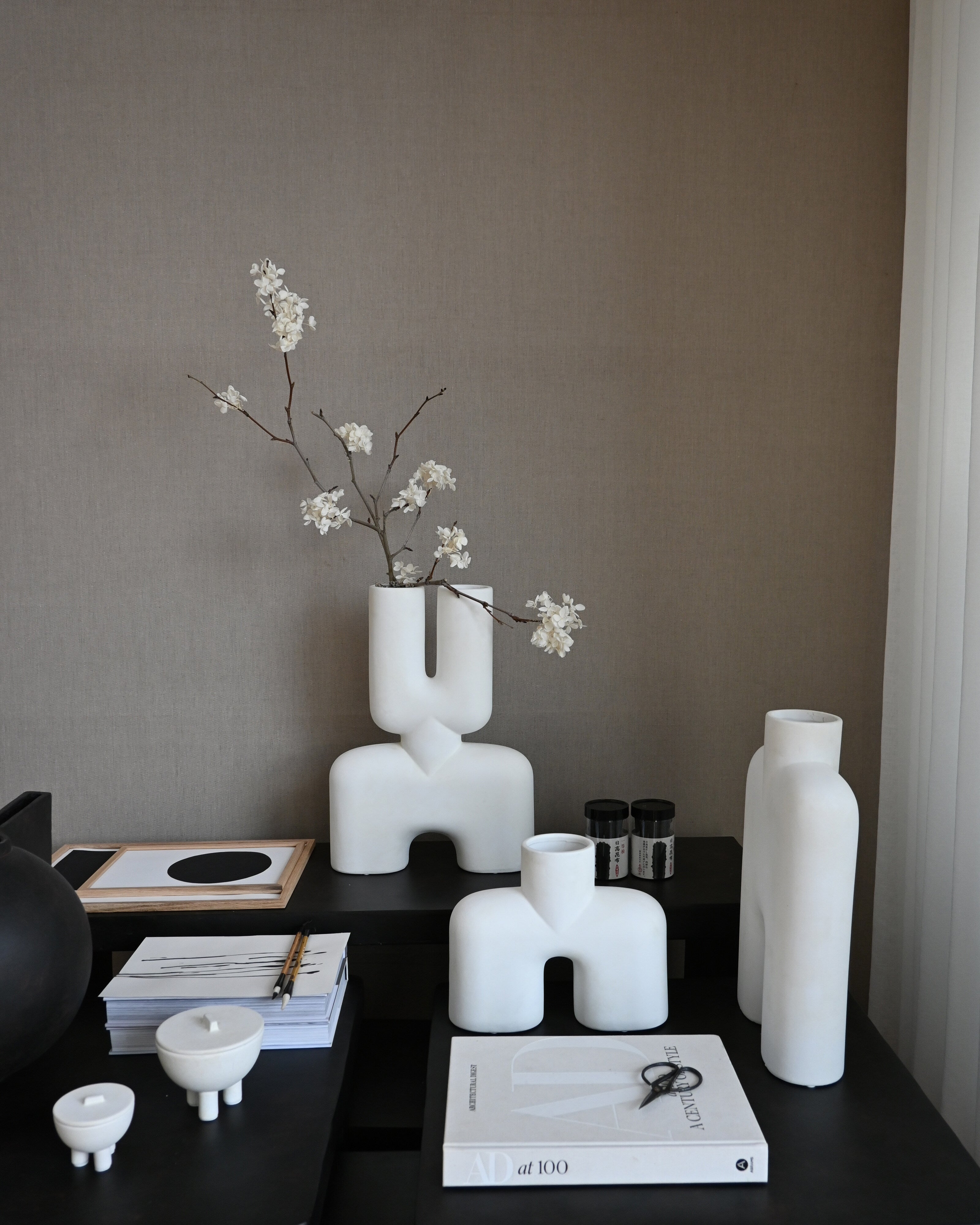 Cobra Vase Uno, Medio - Bone White
