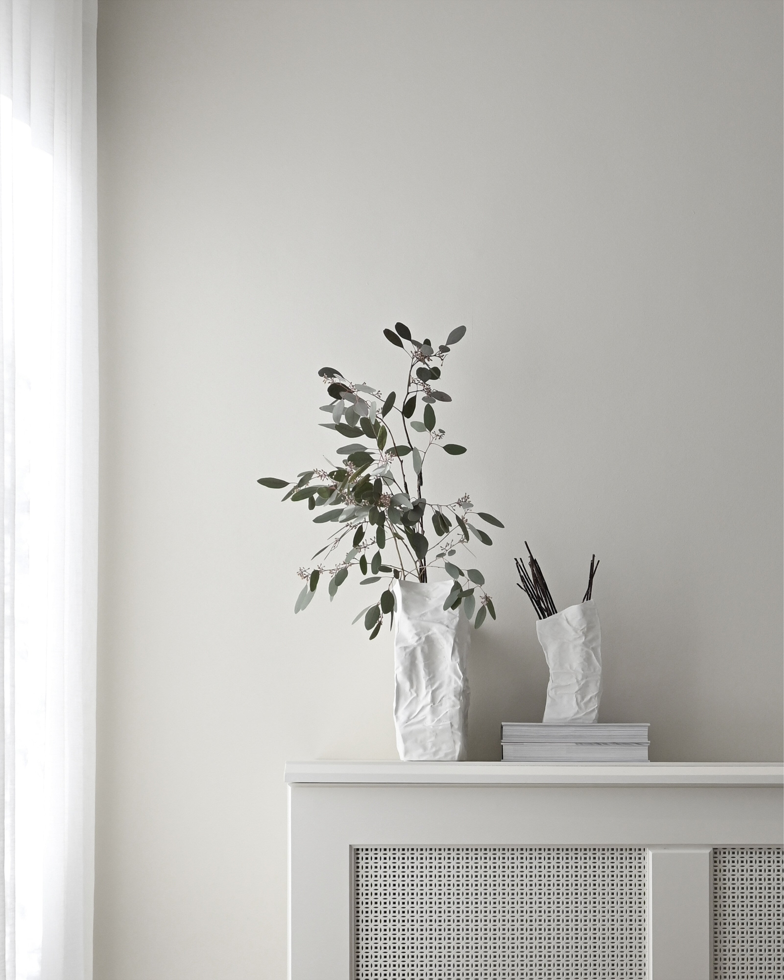 Kami Vase, Medio - Bone White