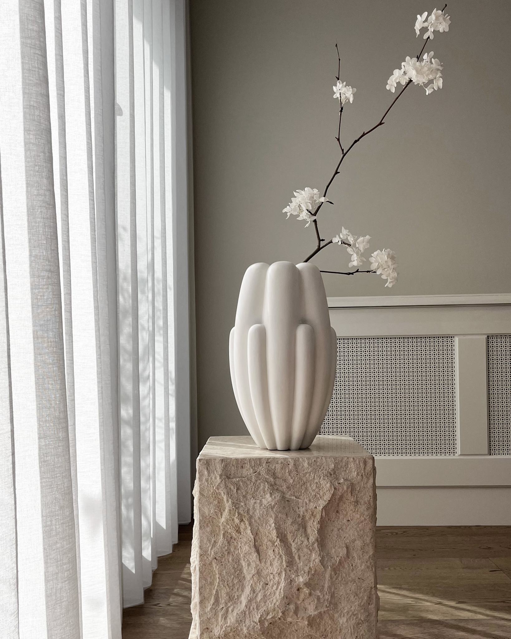 Bloom Vase Slim, Mini - Bone White