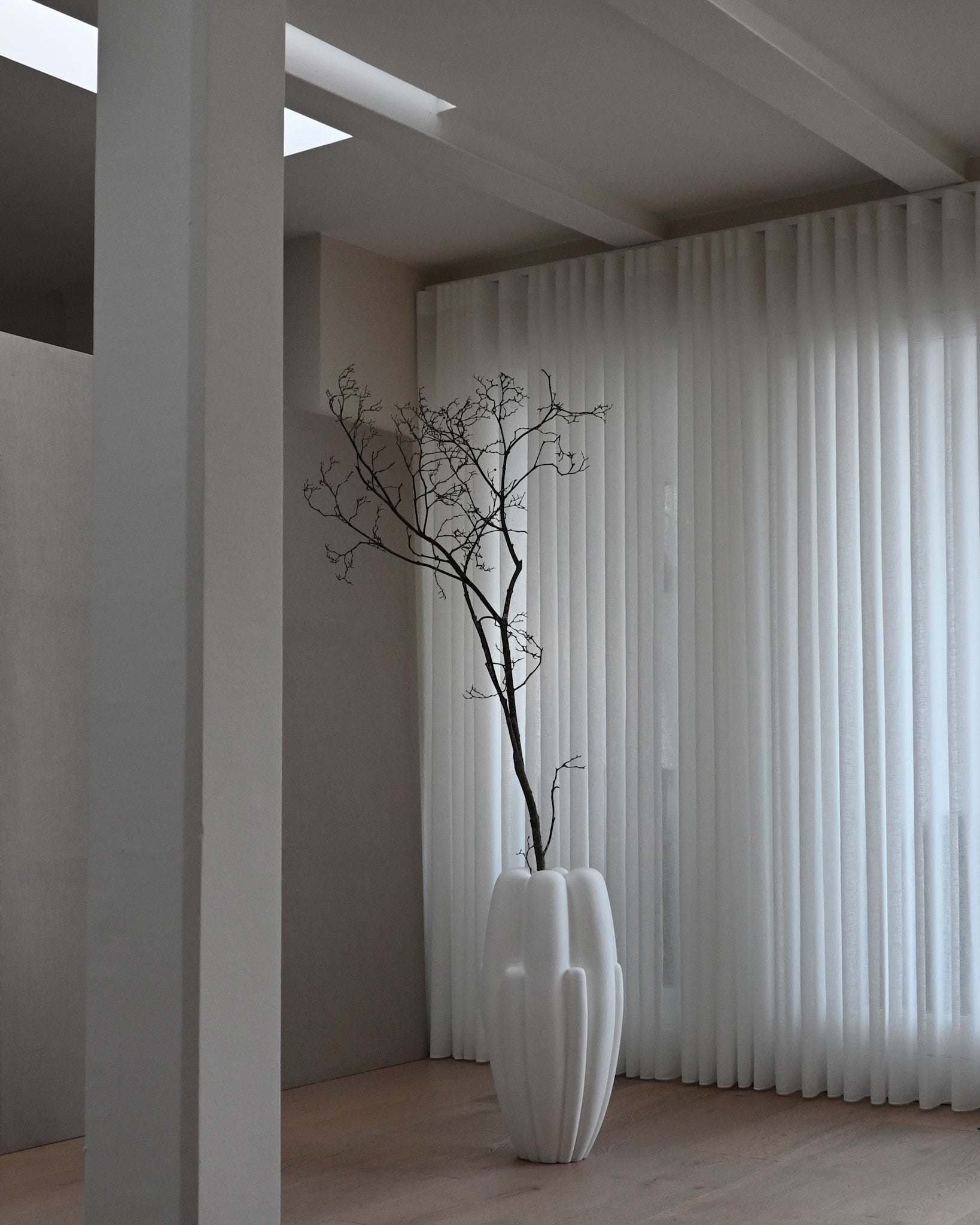 Bloom Vase Slim, Big - Bone White