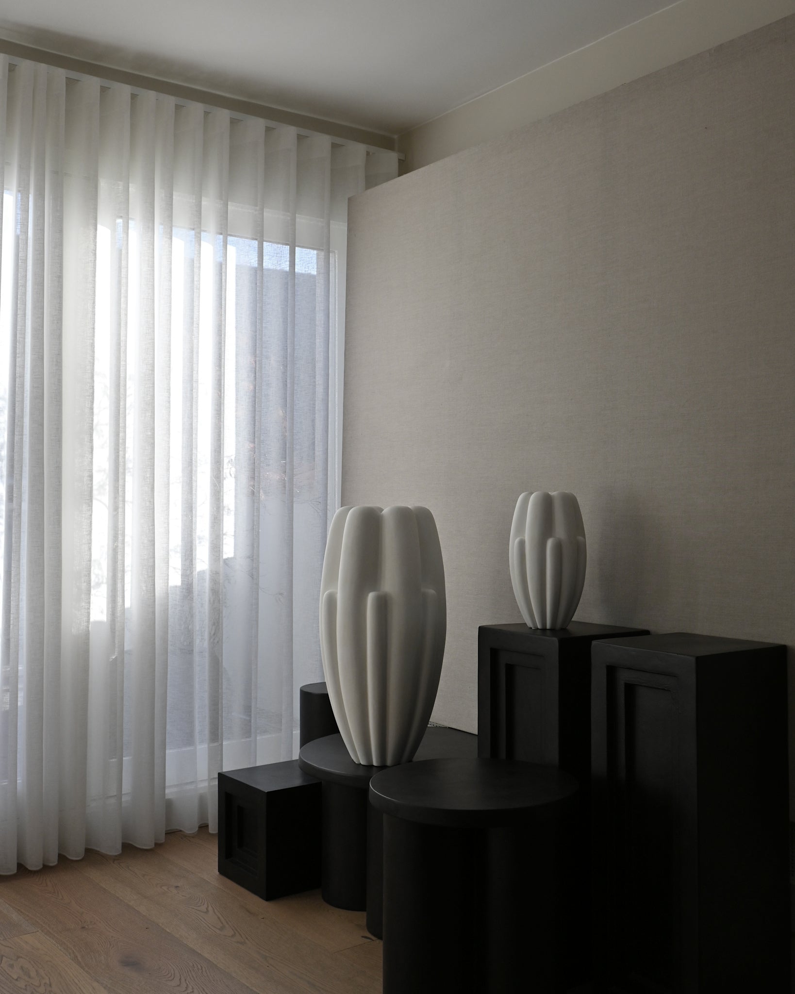 Bloom Vase Slim, Big - Bone White