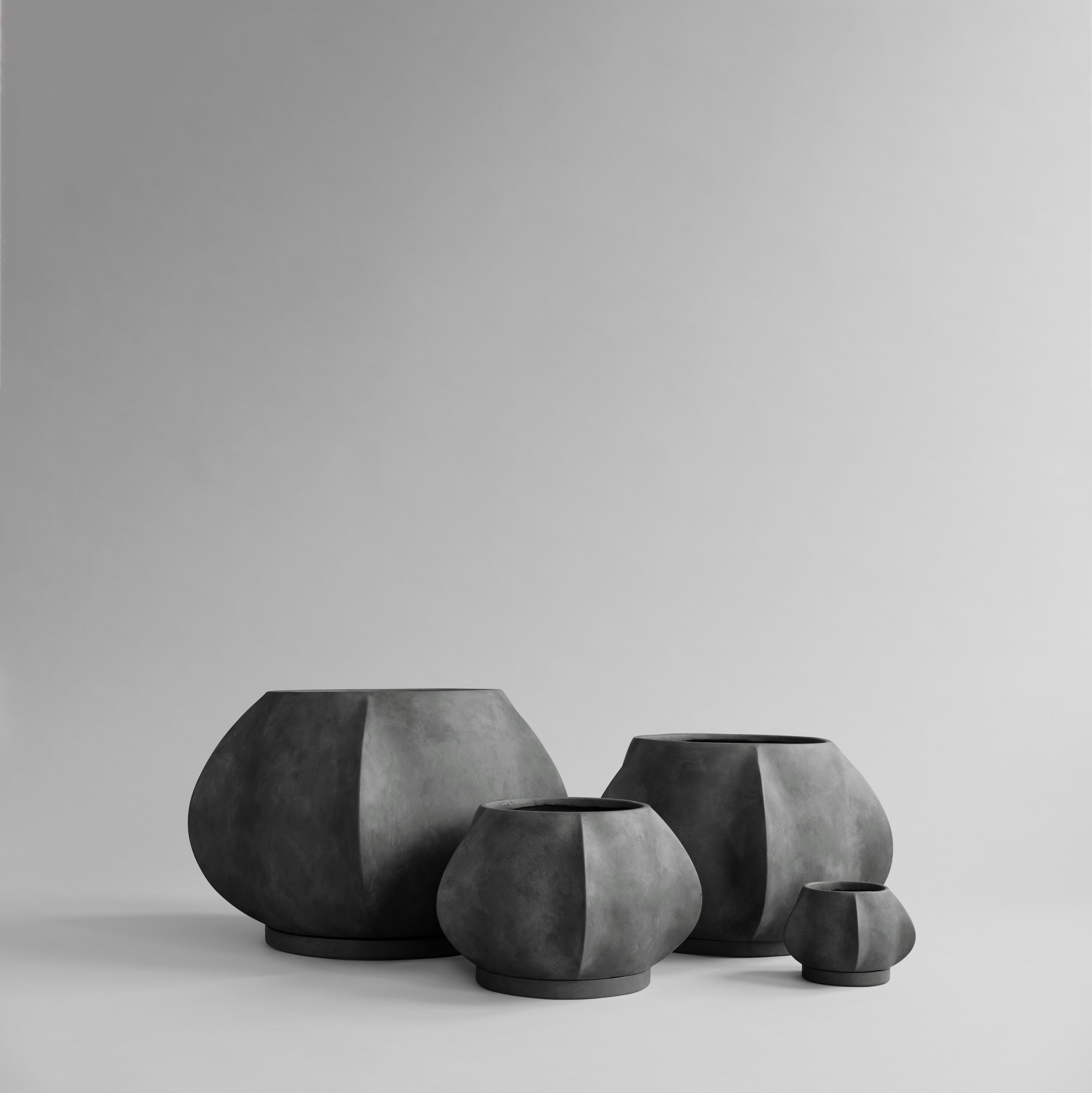 Arket Plant Pot, Mini - Dark Grey