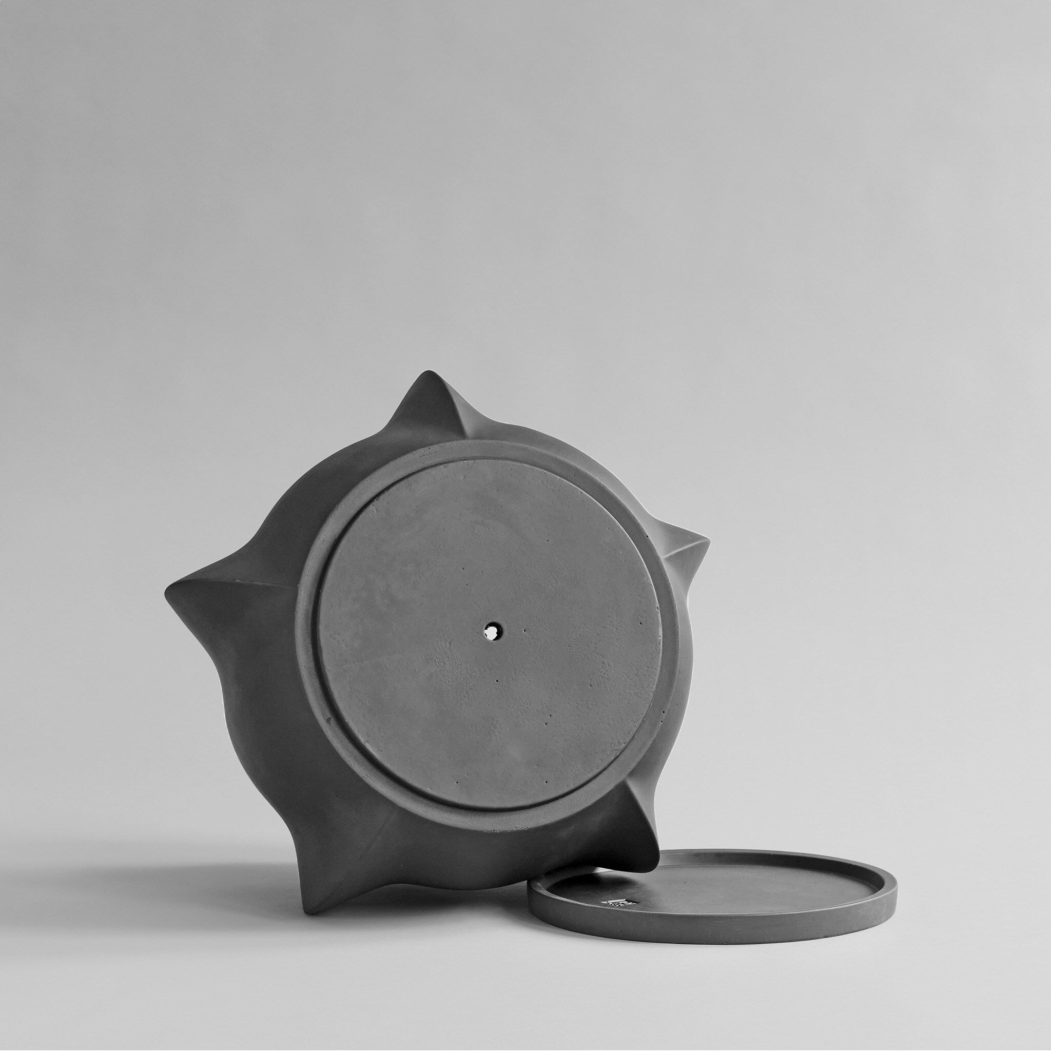 Arket Plant Pot, Medio - Dark Grey