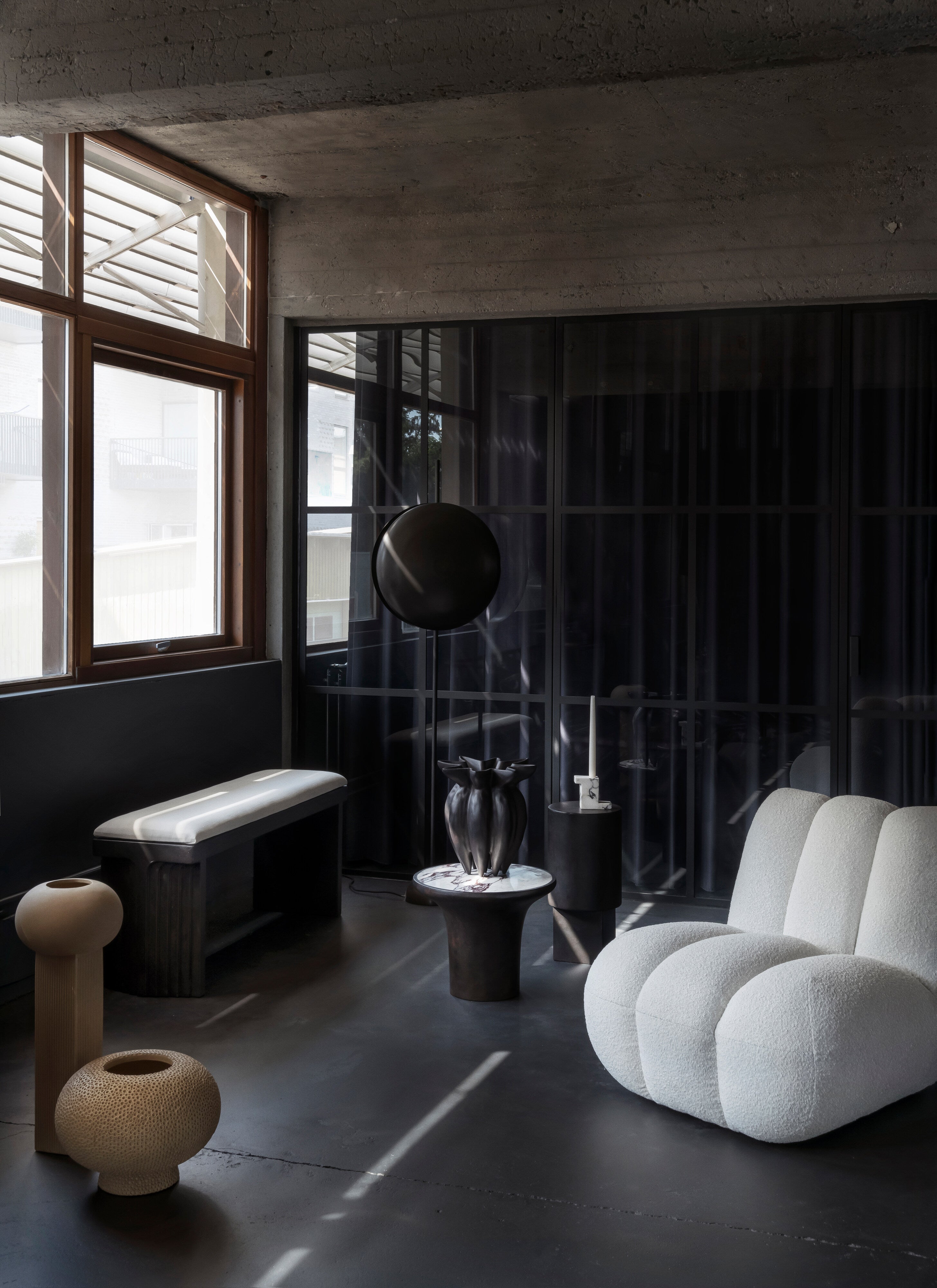 Totem Floor Lamp - Bronze