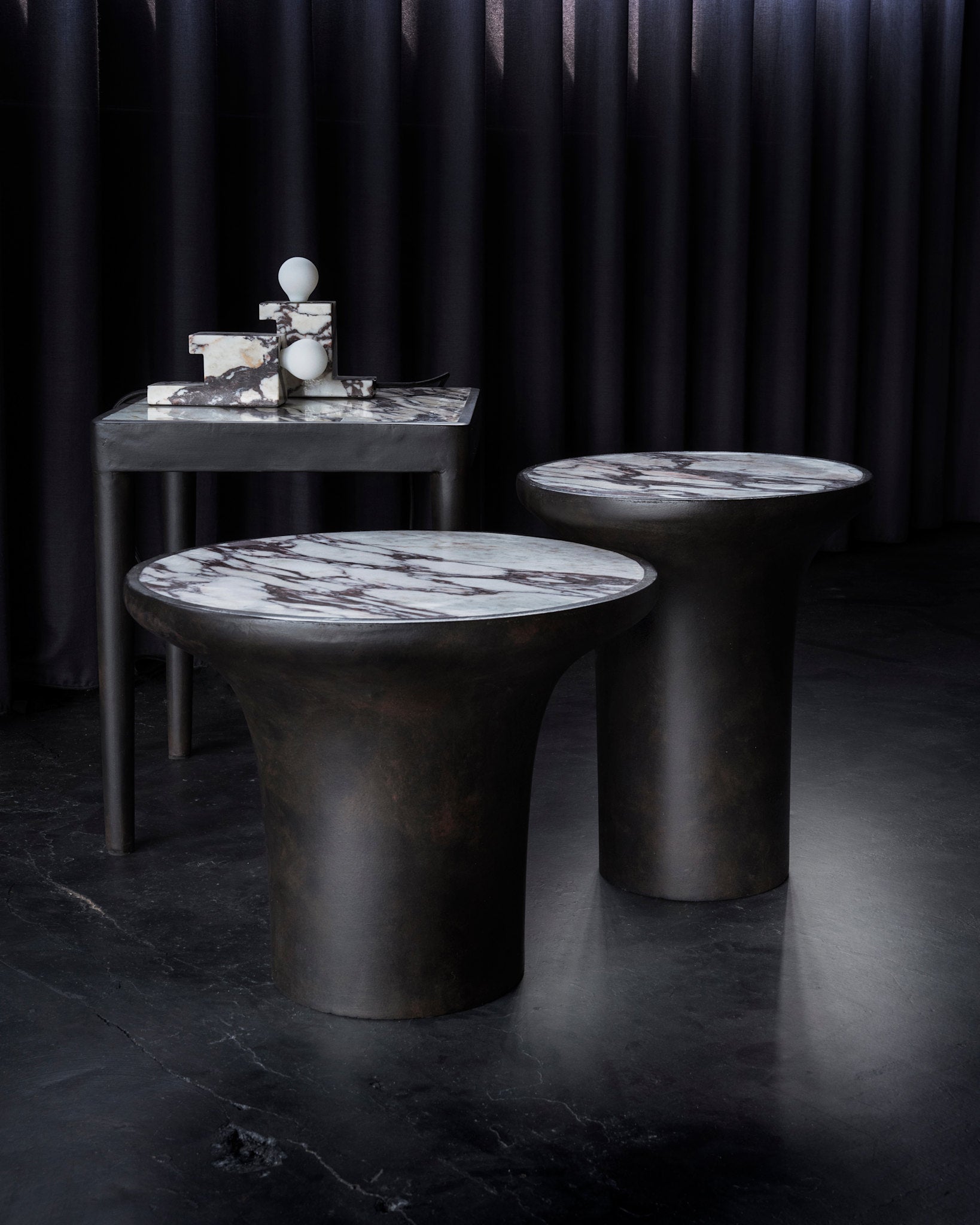 Tairu Table - Calacatta