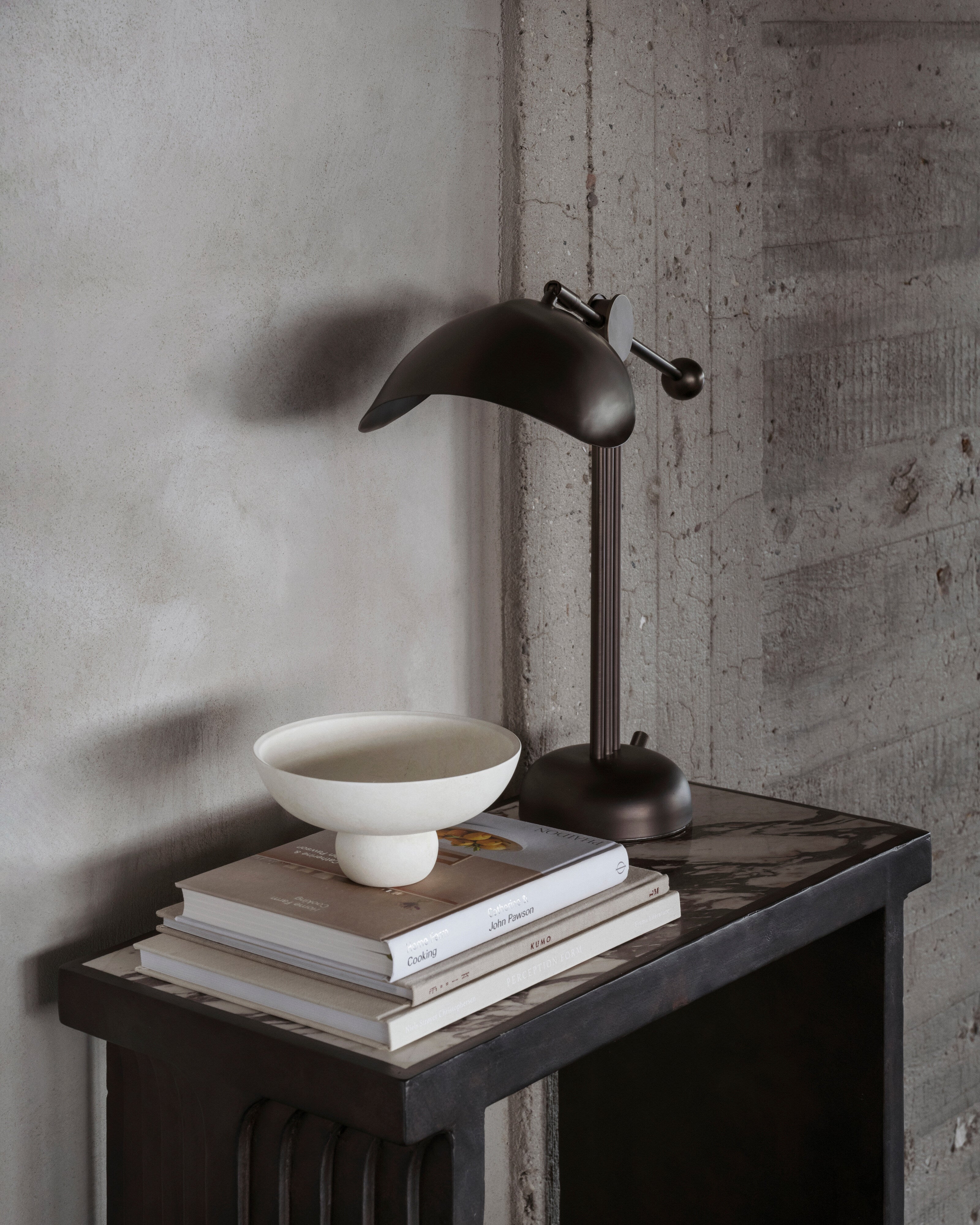 Stingray Table Lamp - Bronze