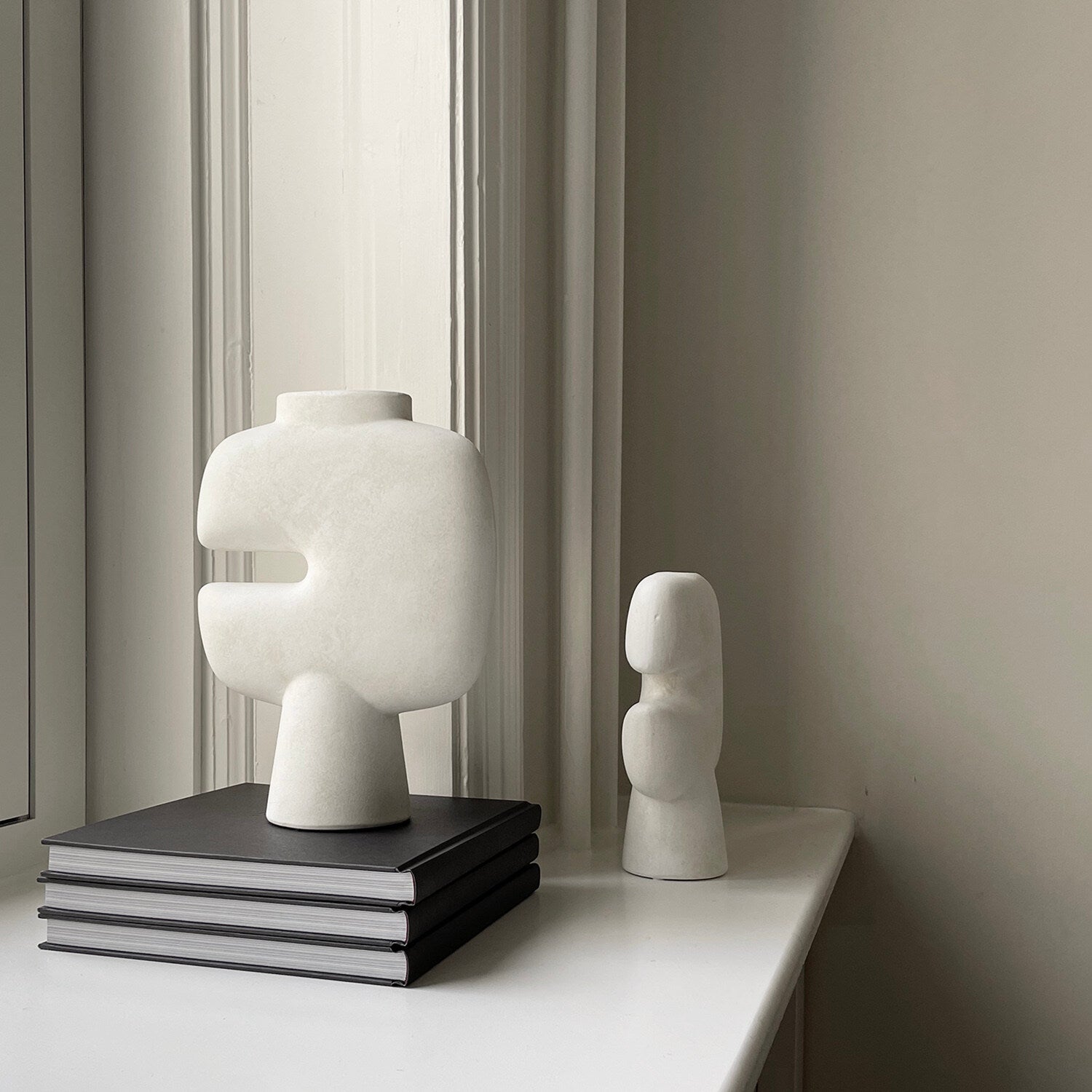 Tribal Vase, Big - Bone White