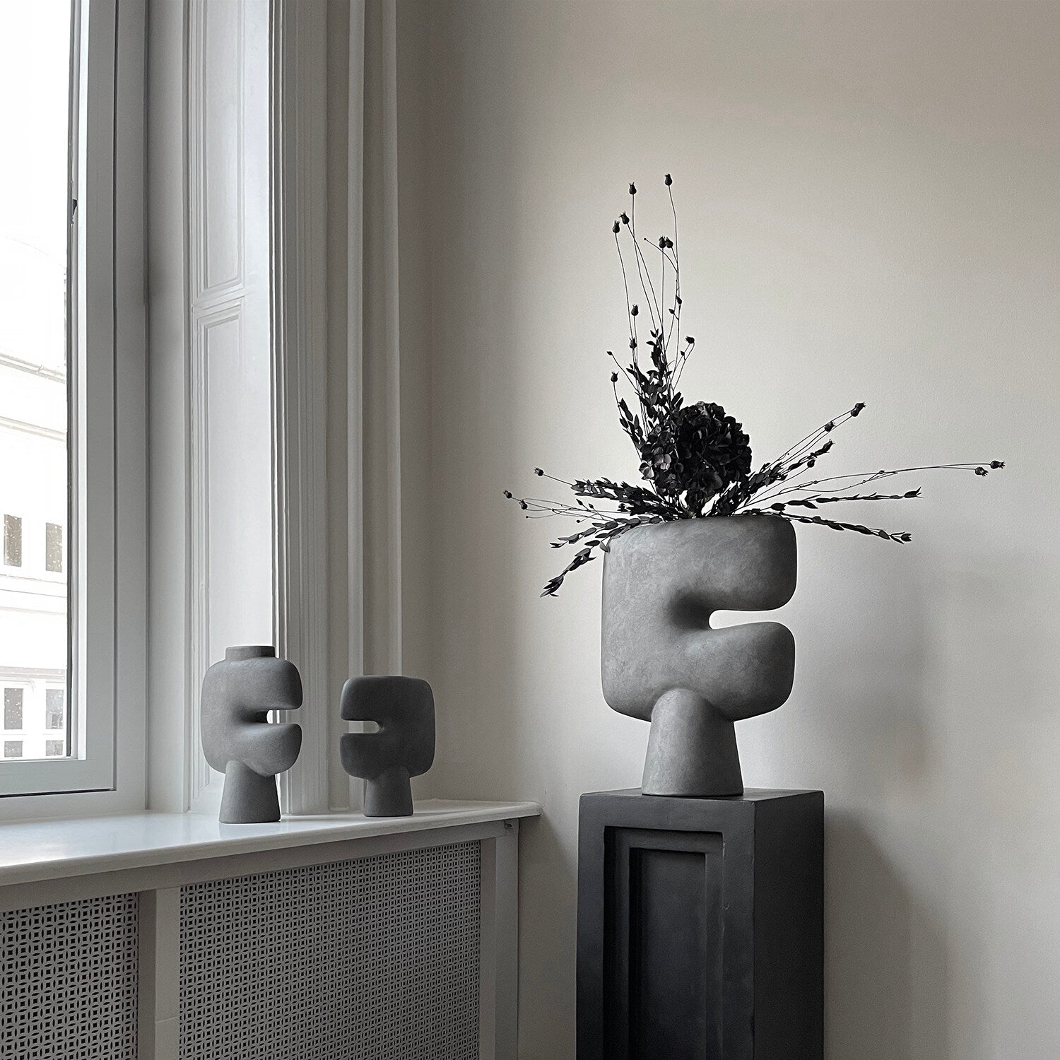 Tribal Vase, Big - Dark Grey
