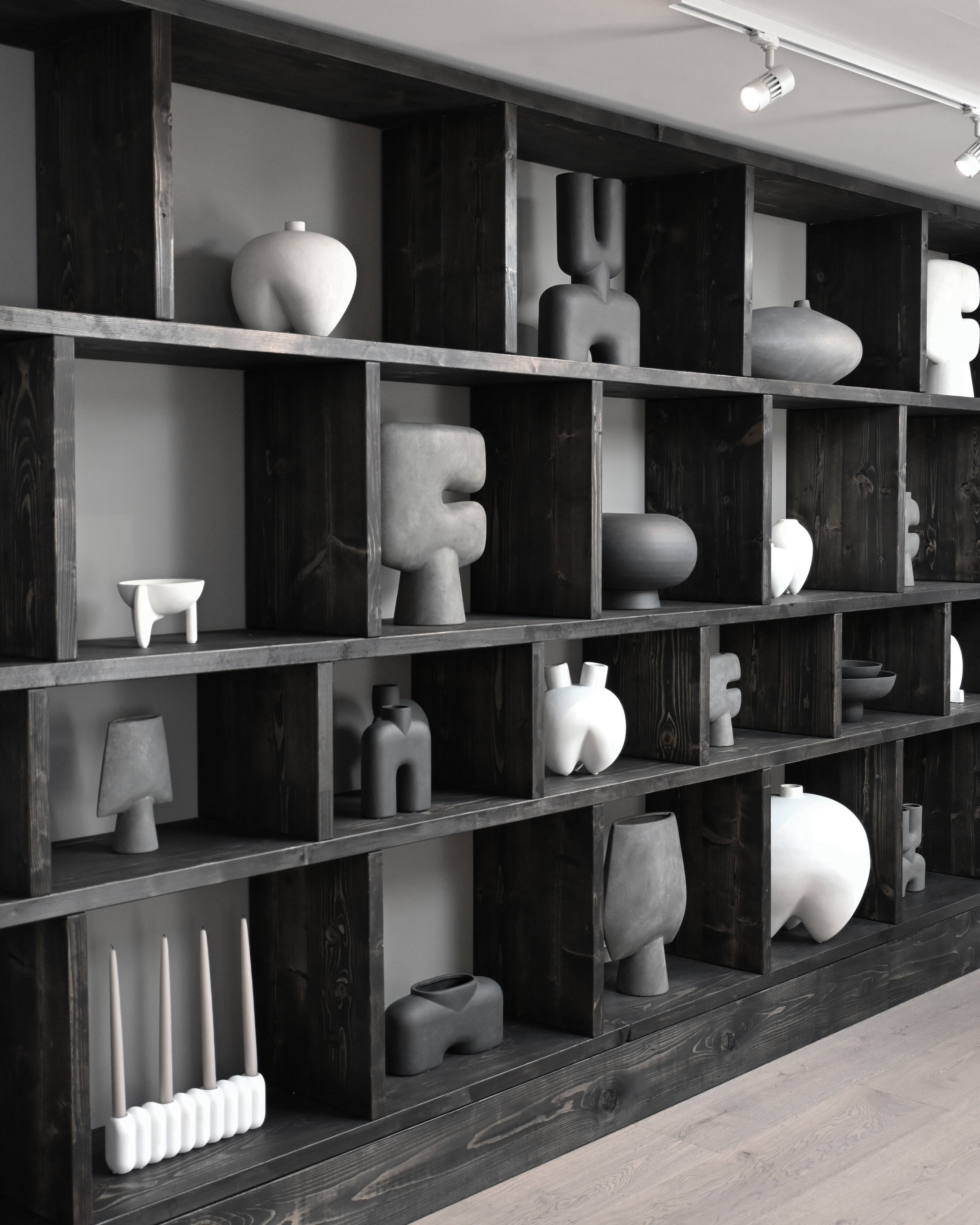 Tribal Vase, Big - Dark Grey