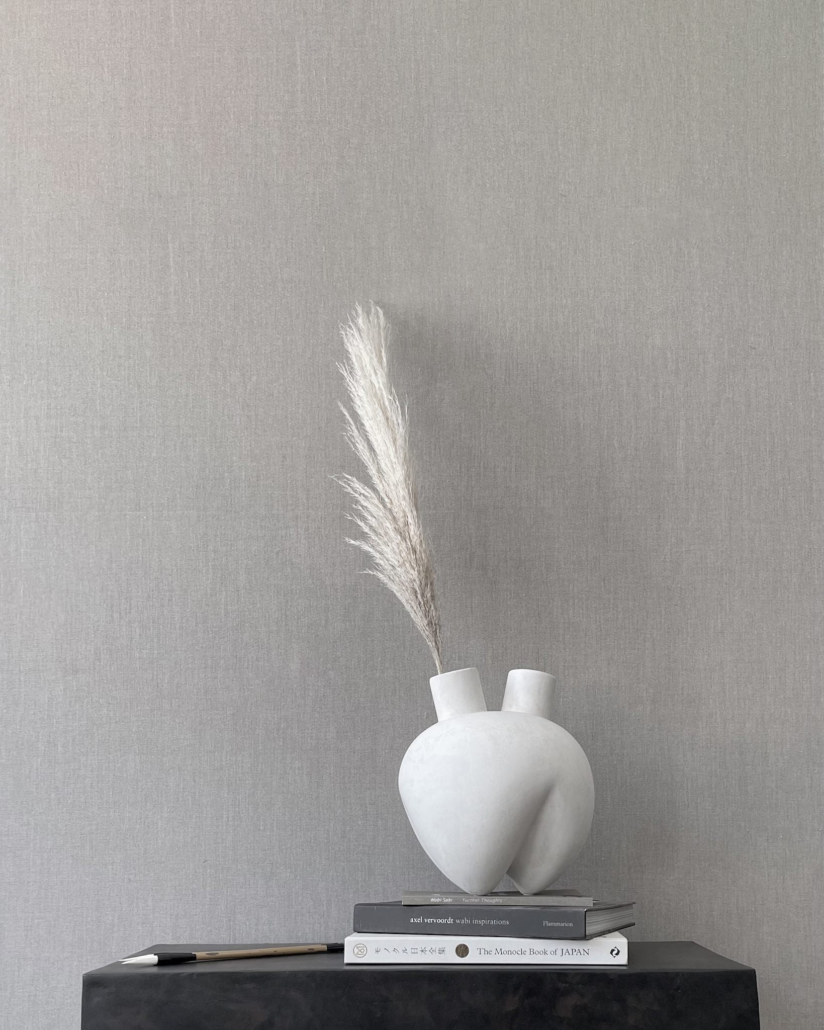 Sumo Vase, Horns - Bone White