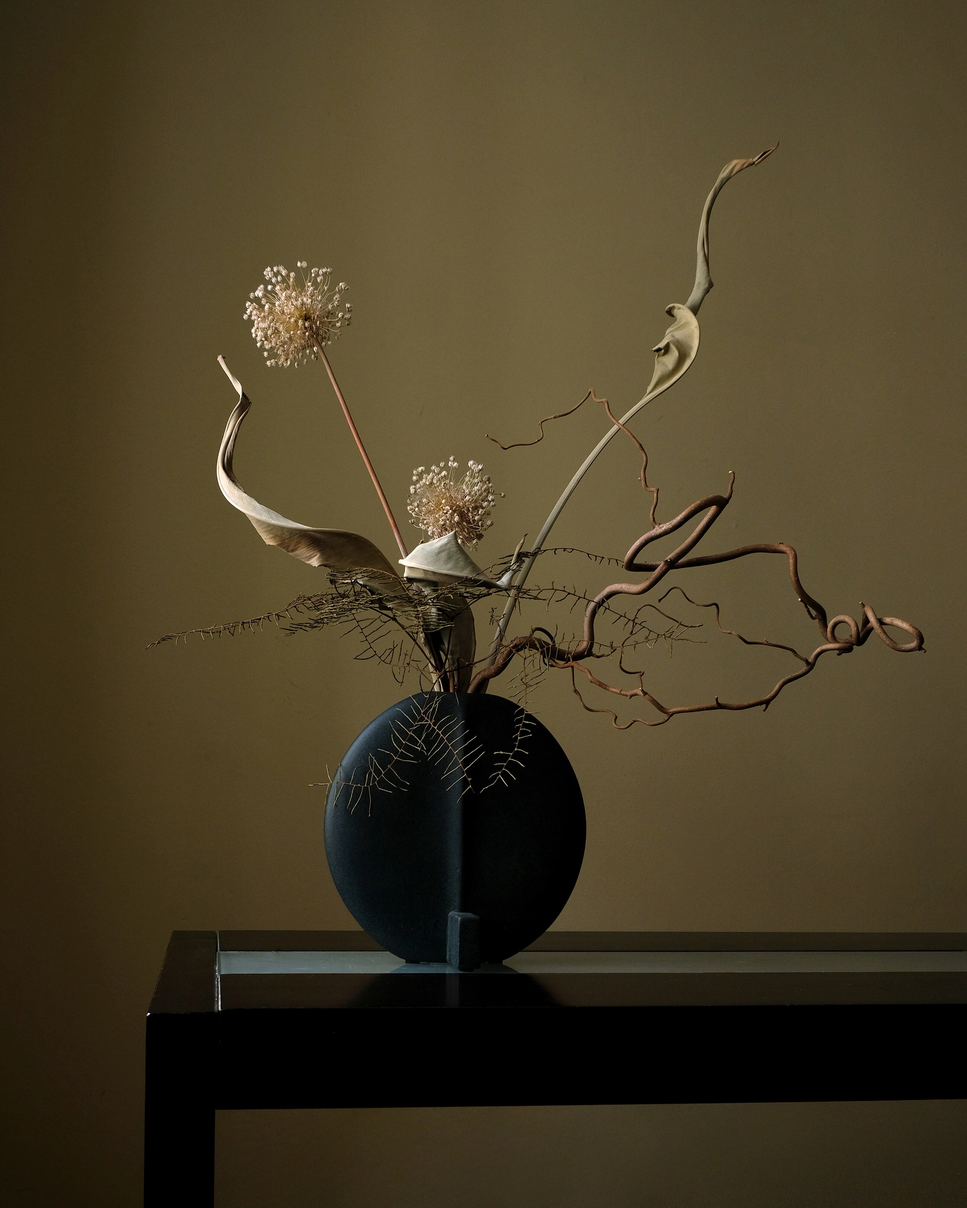 Guggenheim Vase, Petit - Black