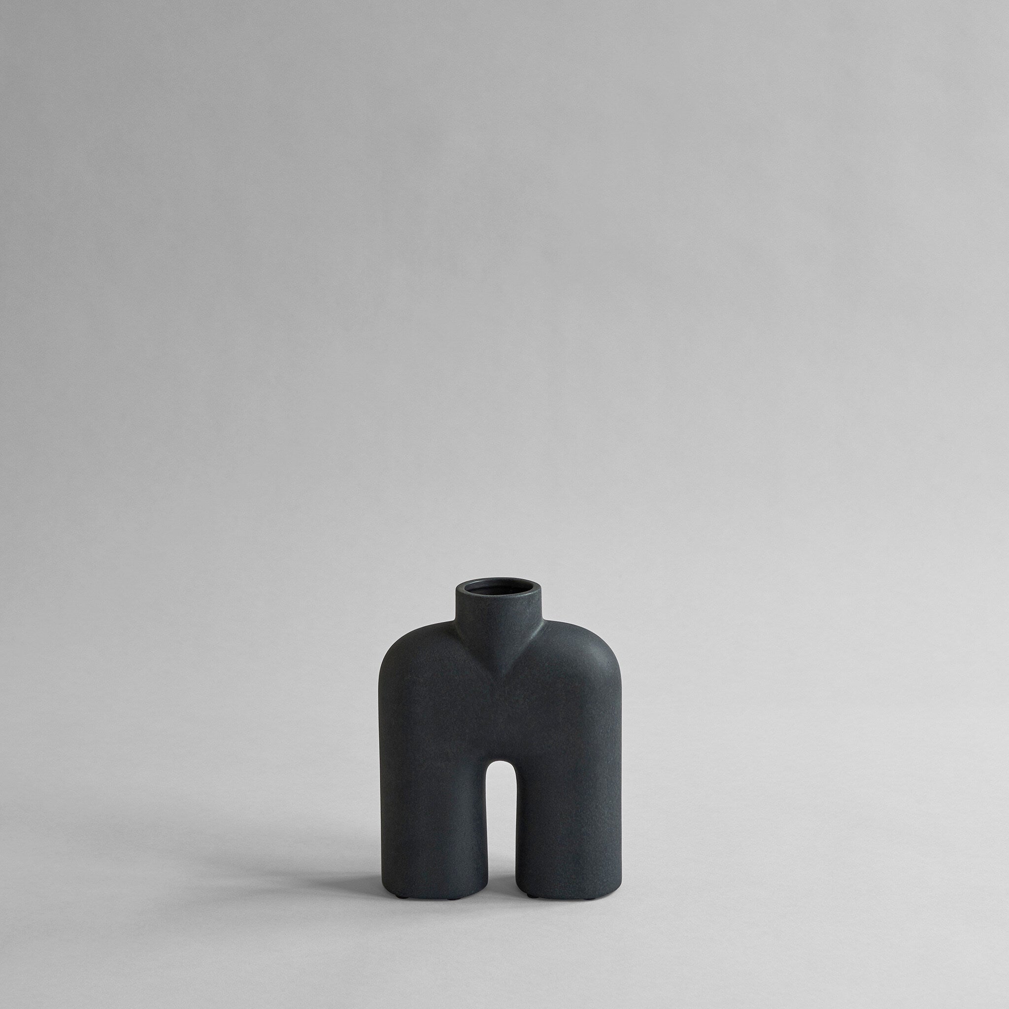 Cobra Vase Tall, Mini - Black
