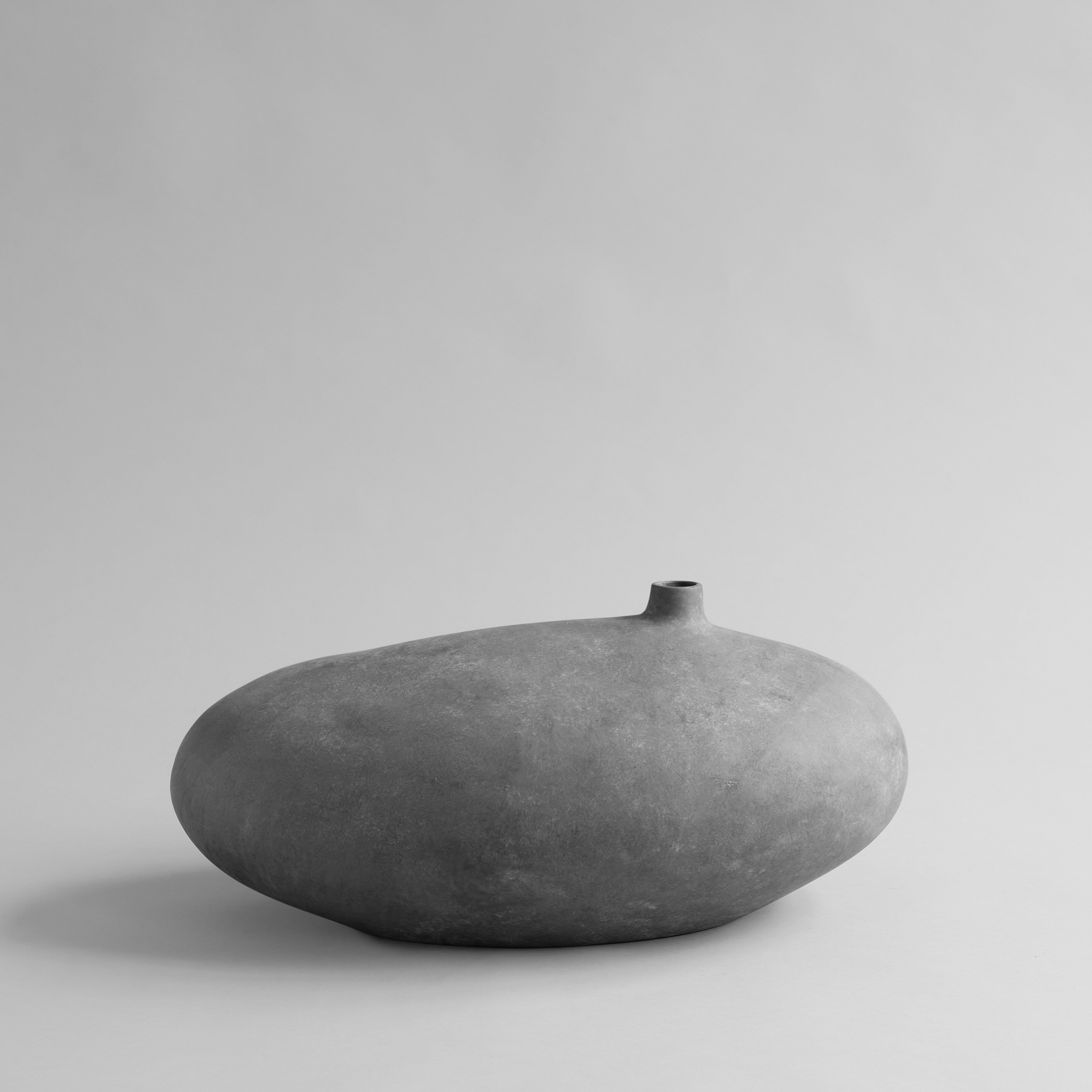Submarine Vase, Fat - Dark grey