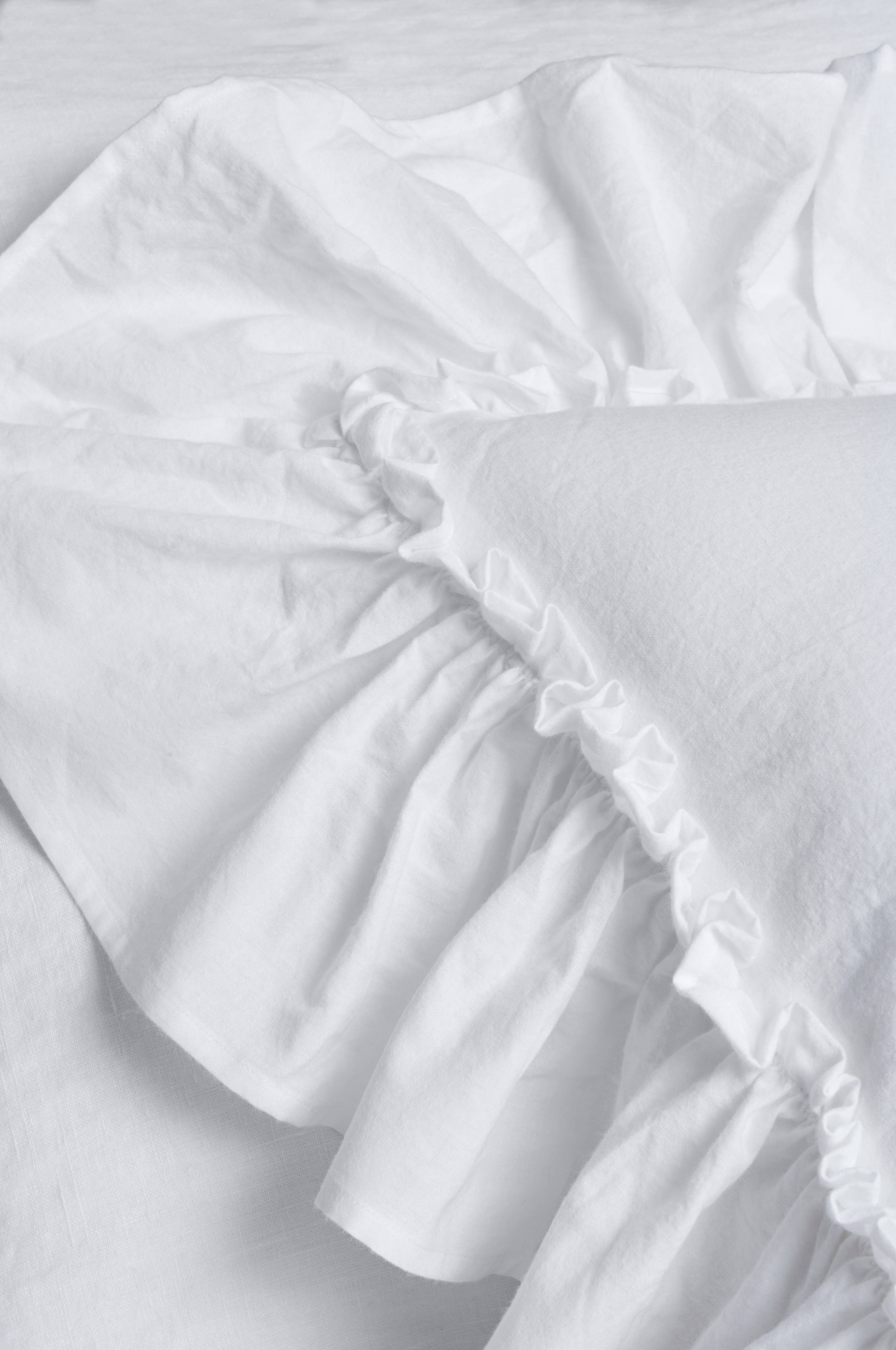 Sengesett Juliette Frill 2 eller 3 stykker