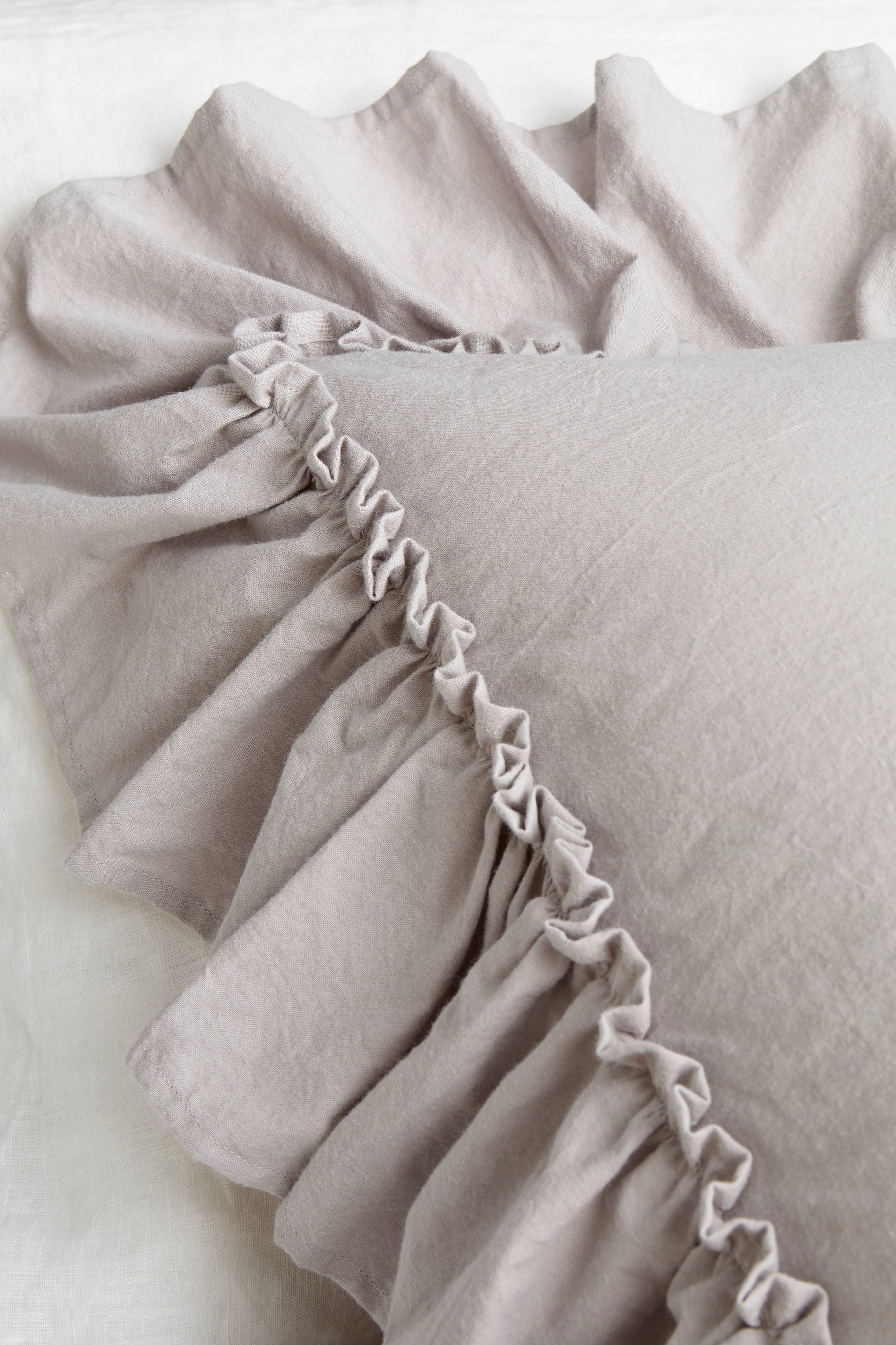 Sengesett Juliette Frill 2 eller 3 stykker