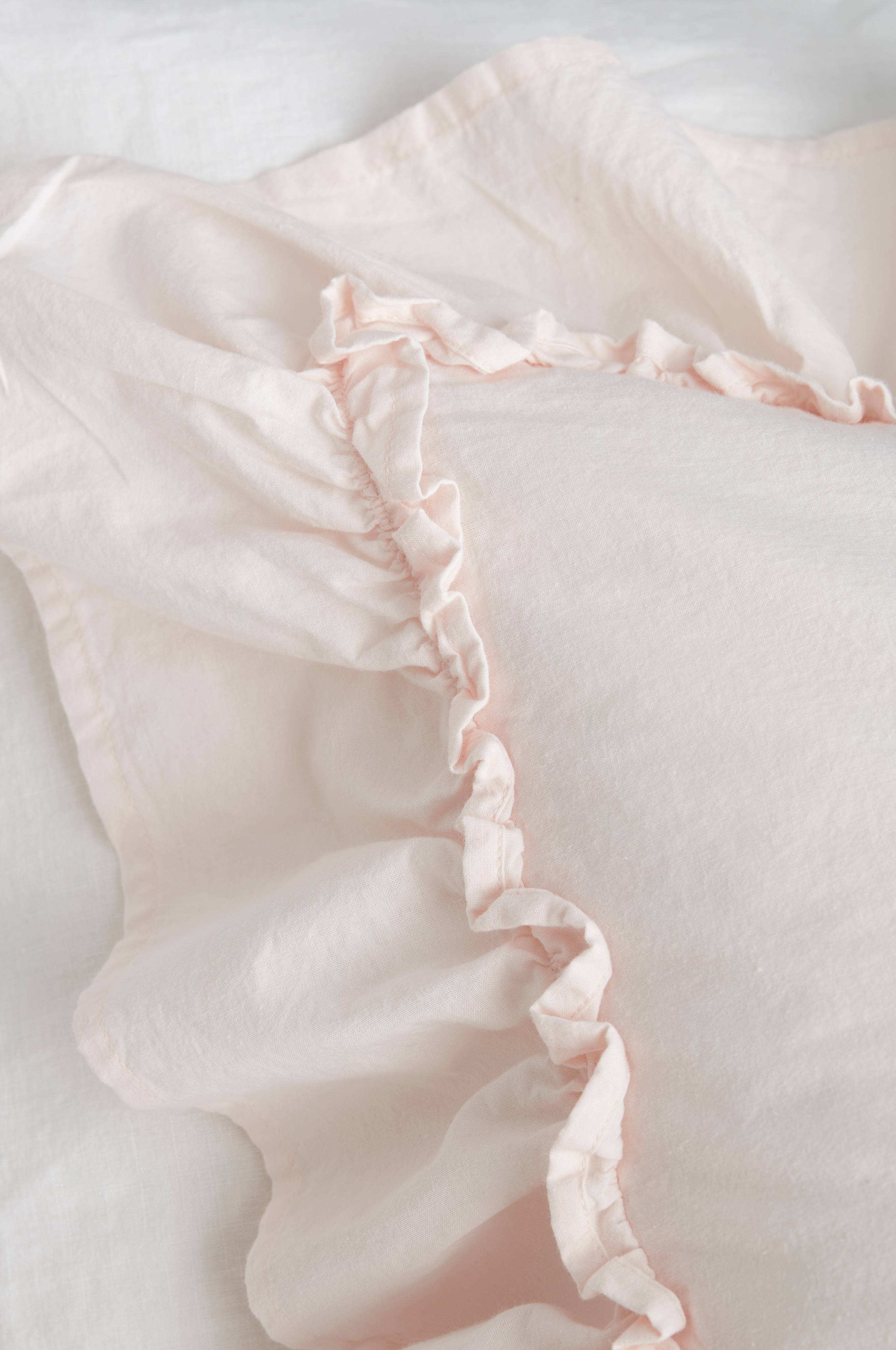 Sengesett Juliette Frill 2 eller 3 stykker