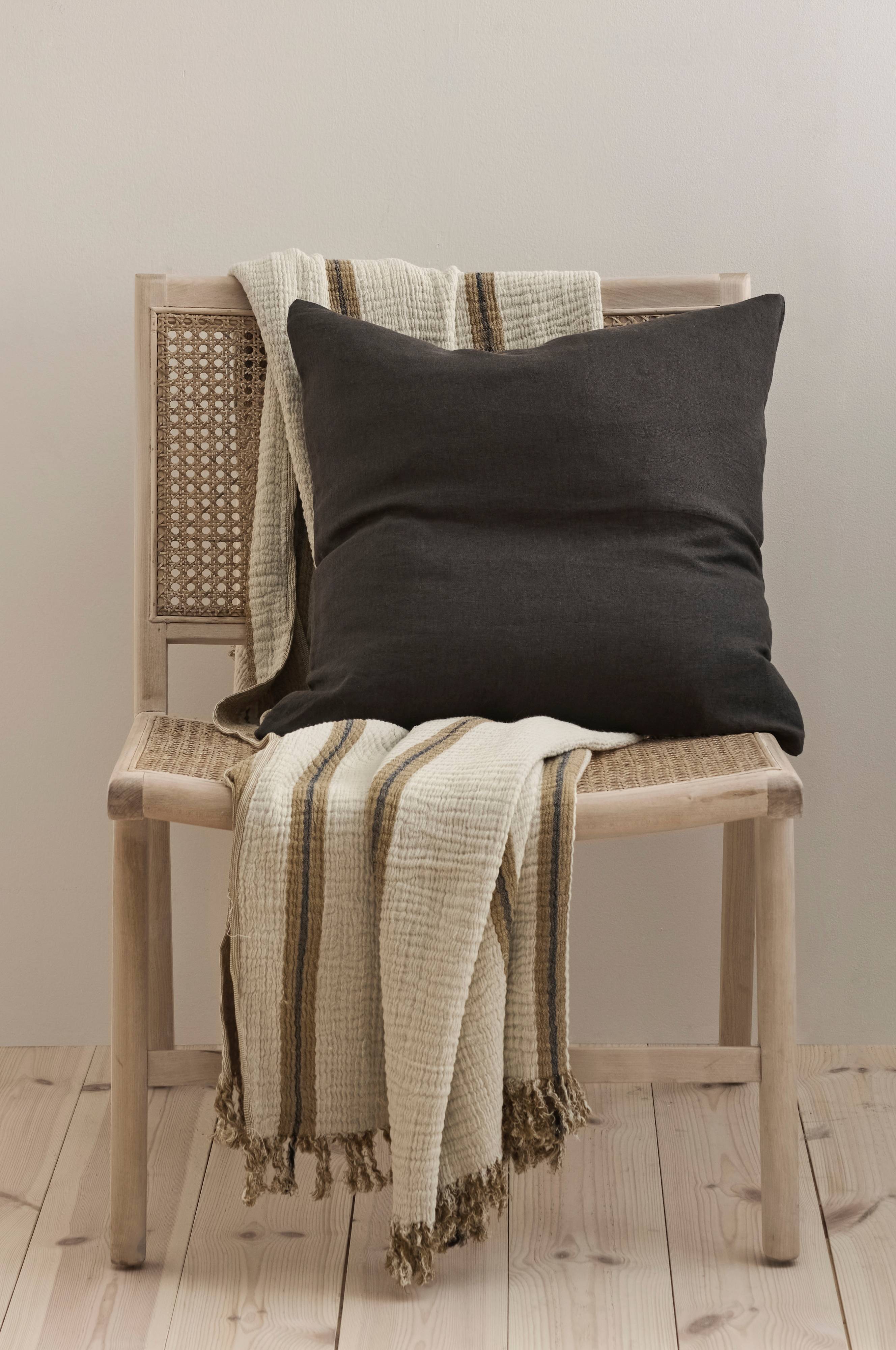Putetrekk Candice Zip i vasket lin 50x50 cm