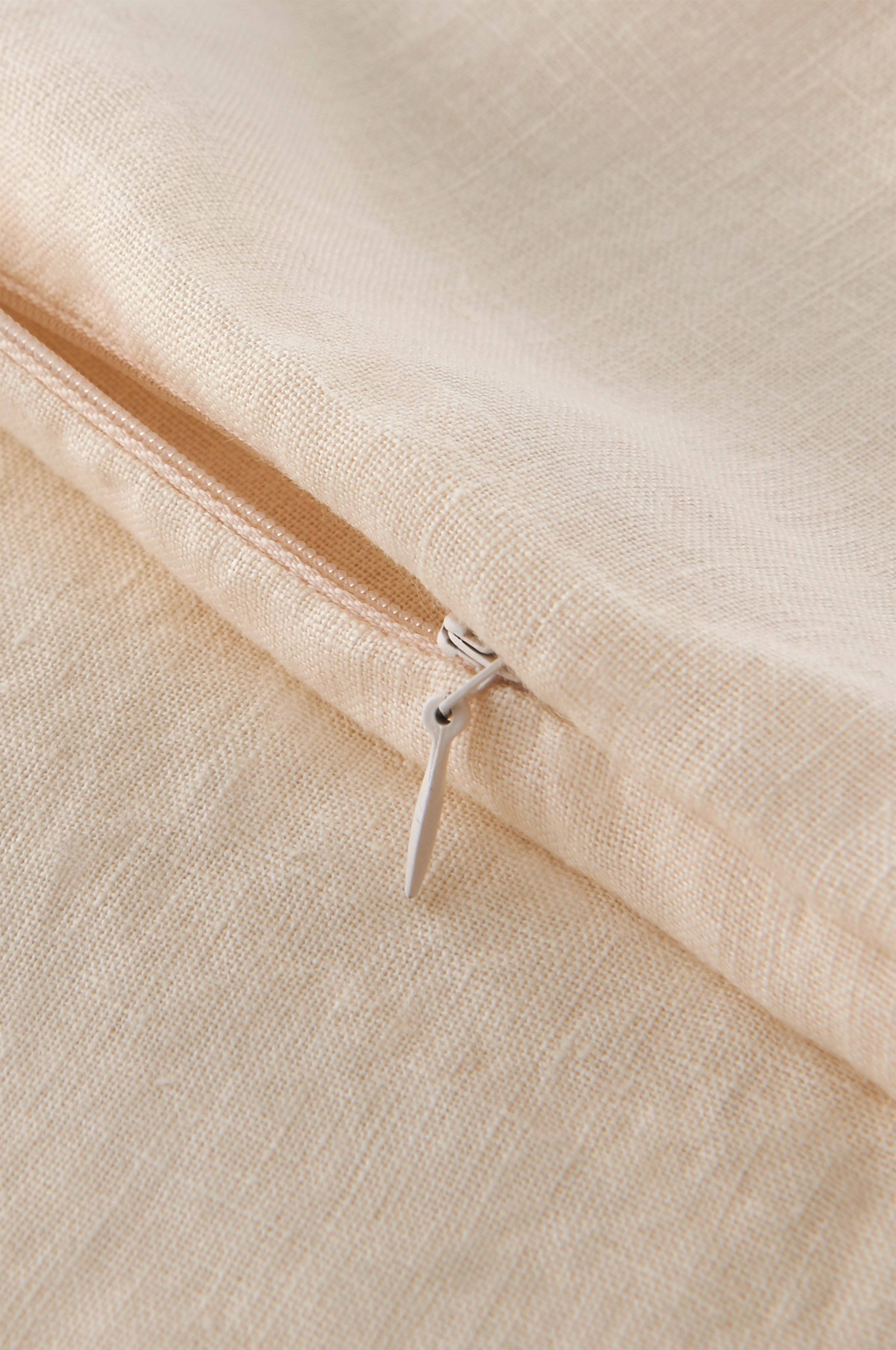 Putetrekk Candice Zip i vasket lin 50x50 cm