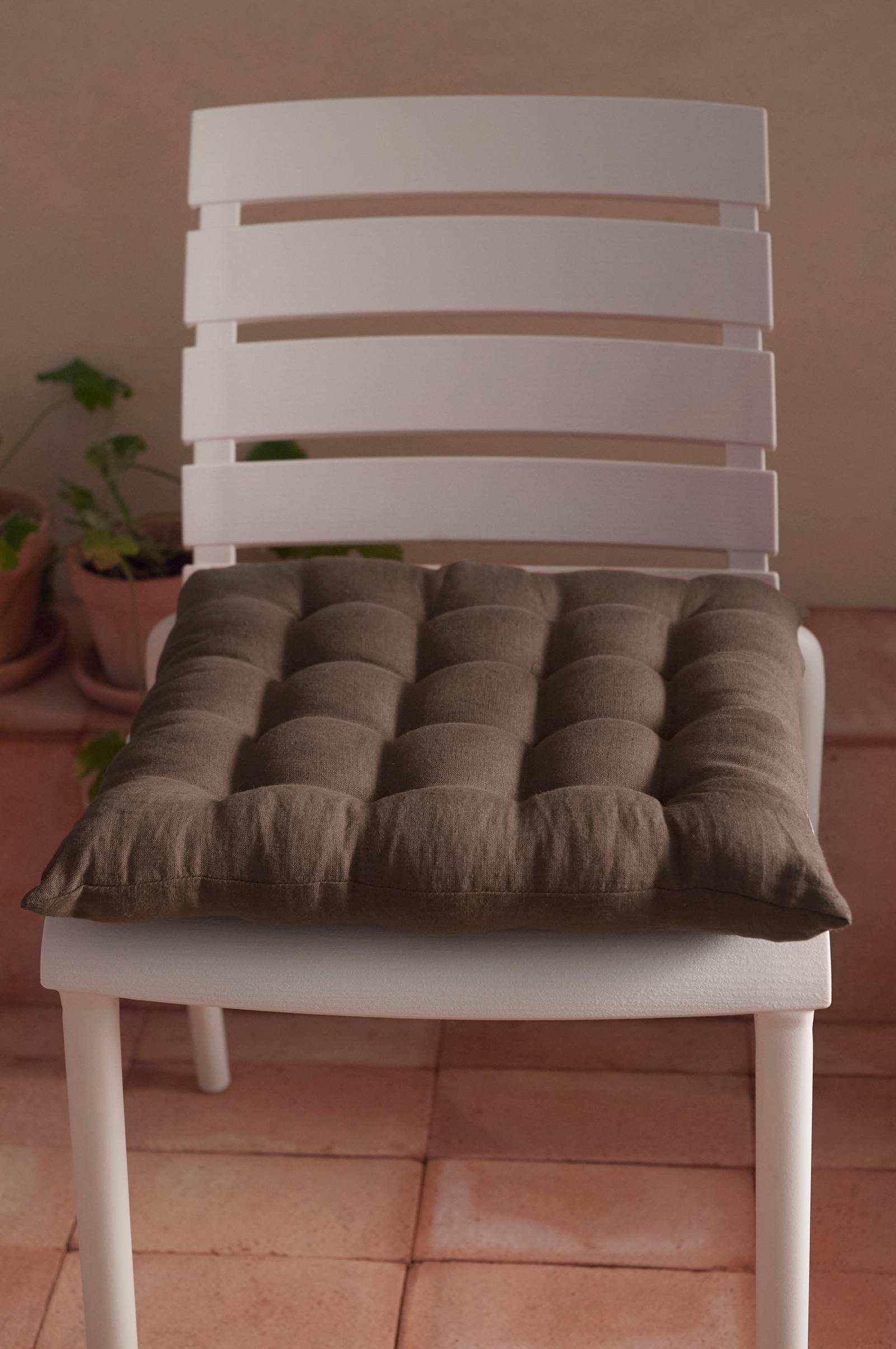 Sittepute Candice i vasket lin 40x40x5 cm