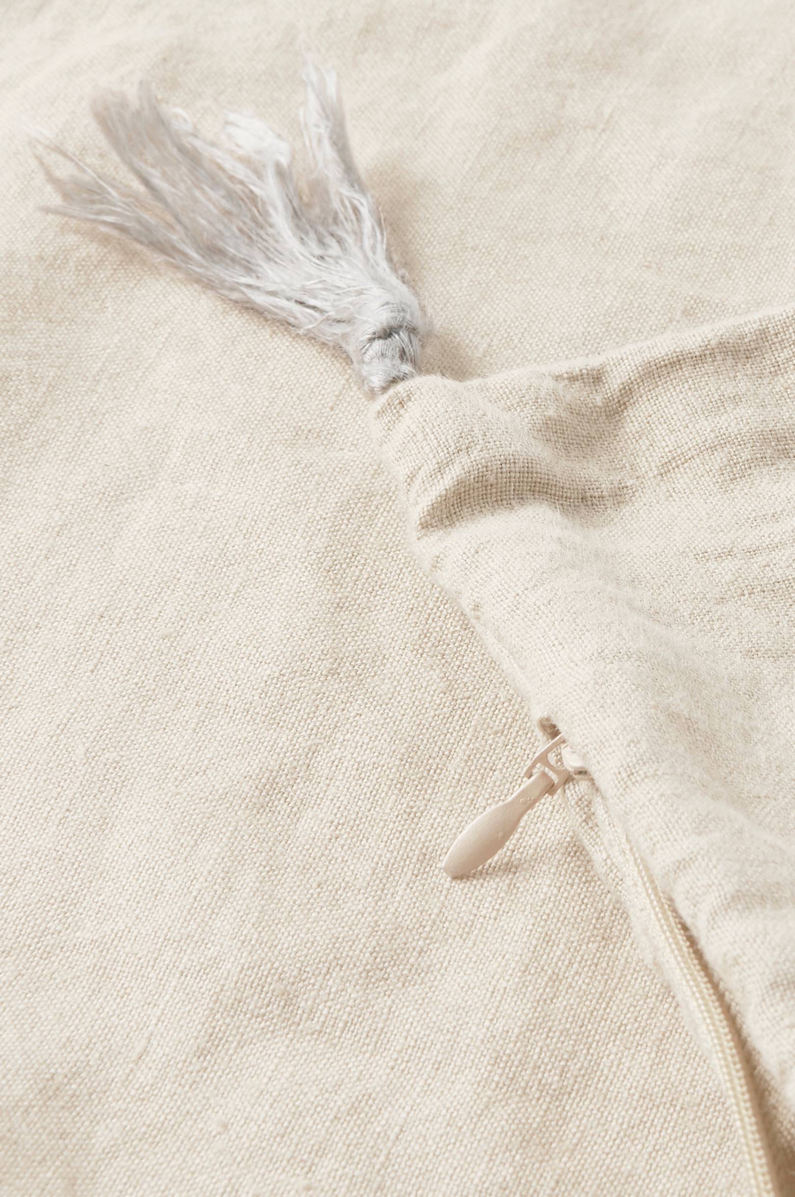 Putetrekk Candice Tassel i vasket lin 50x50 cm