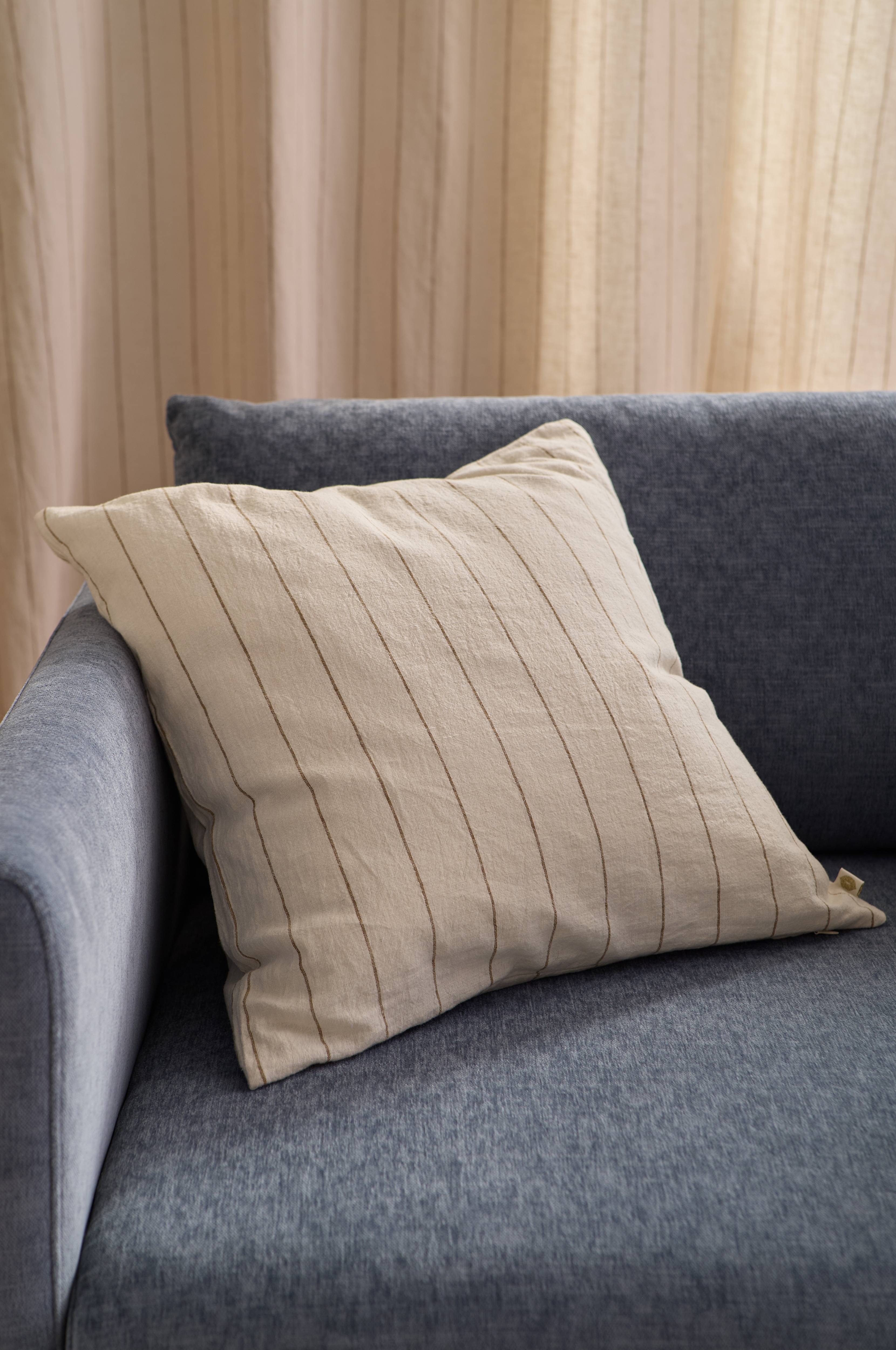 Putetrekk Elly Thin Stripe i resirkulert halvlinne