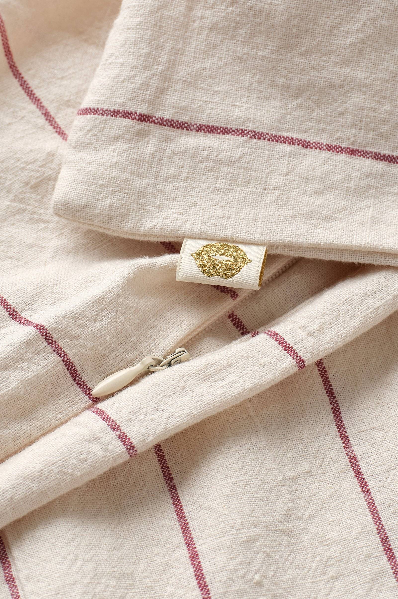 Putetrekk Elly Thin Stripe i resirkulert halvlinne