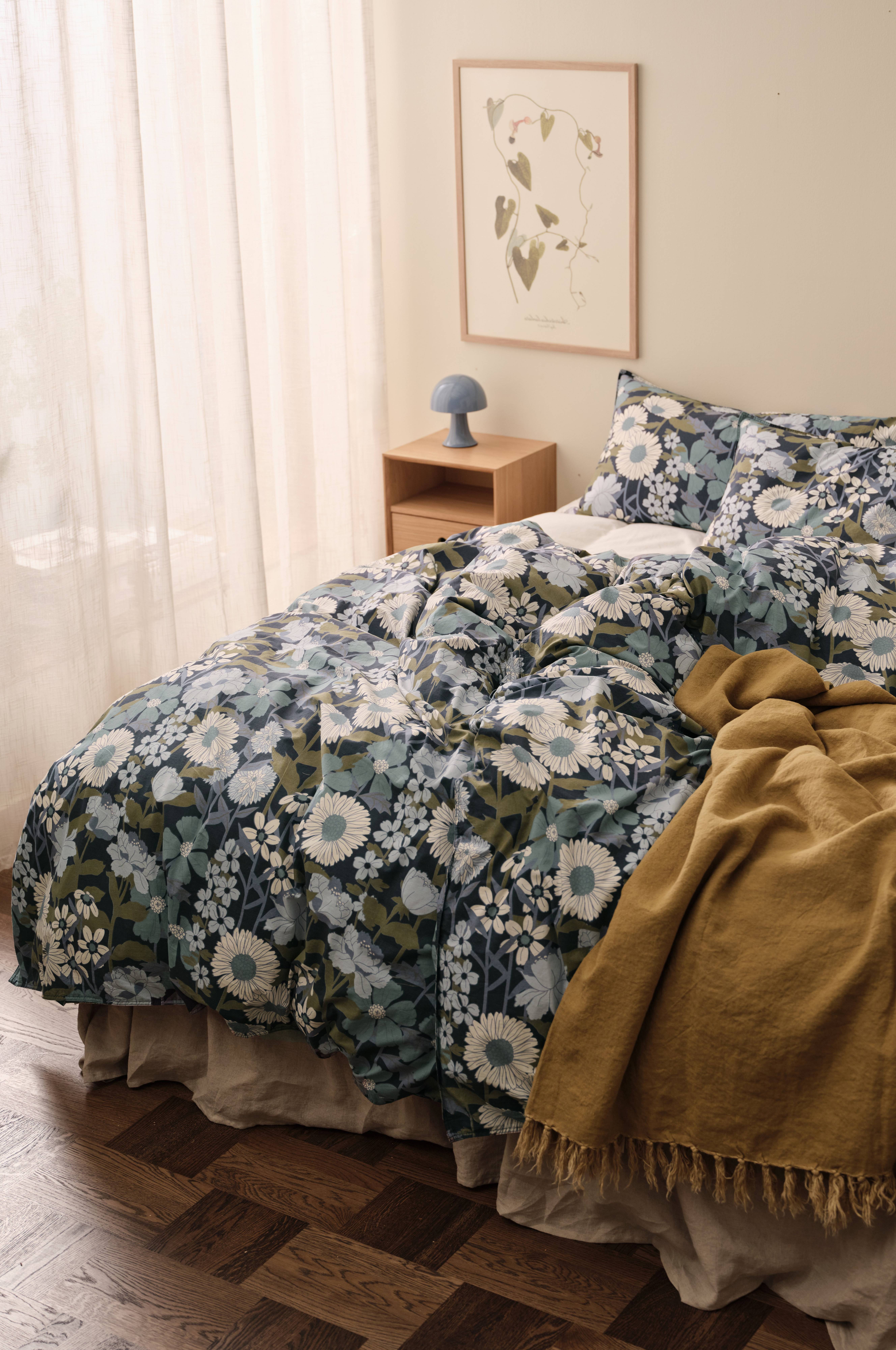 Sengesett Avery Flower i bomullspercale 2 eller 3 stykker