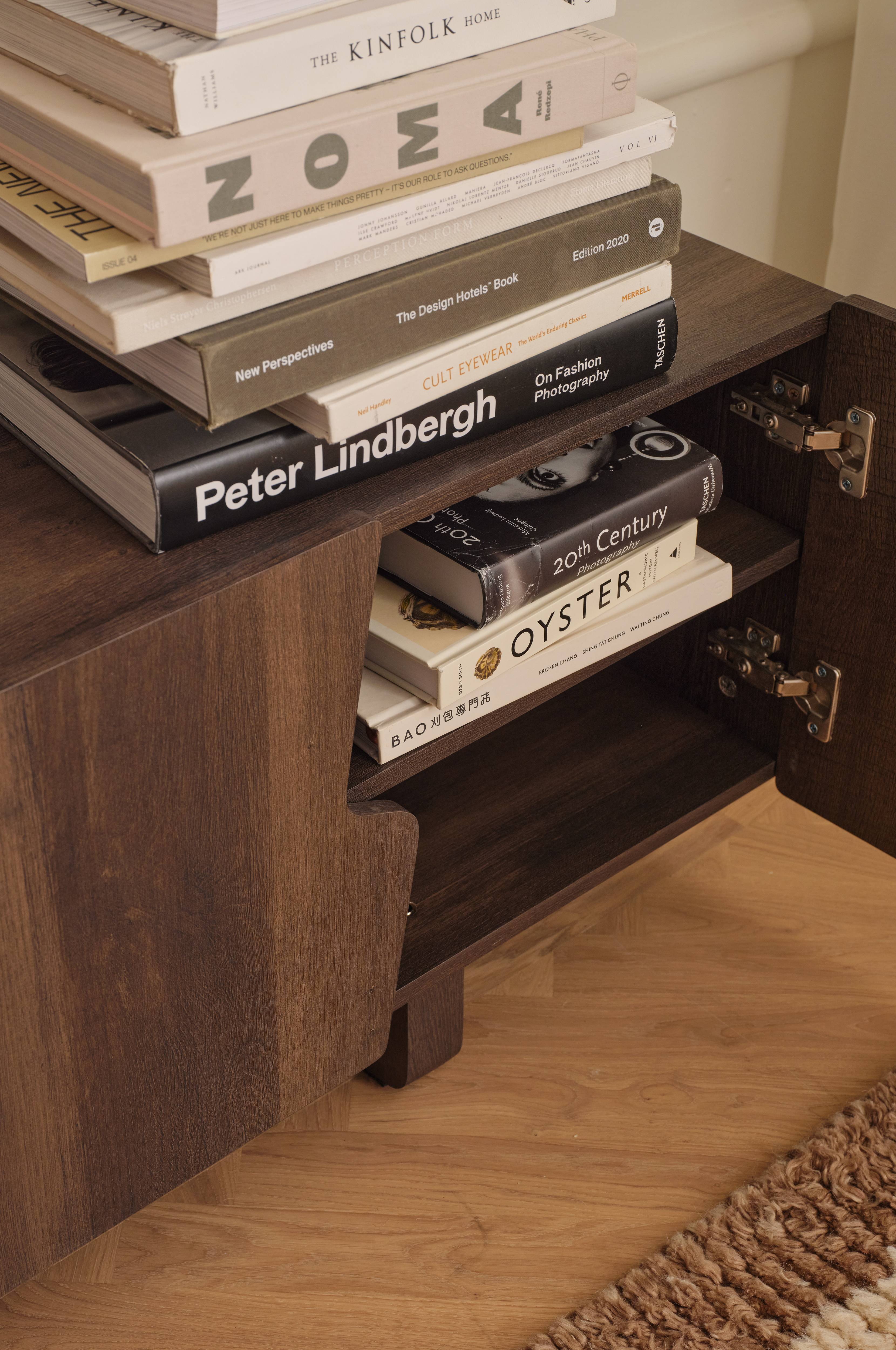 TV-benk / sidebord Pussel