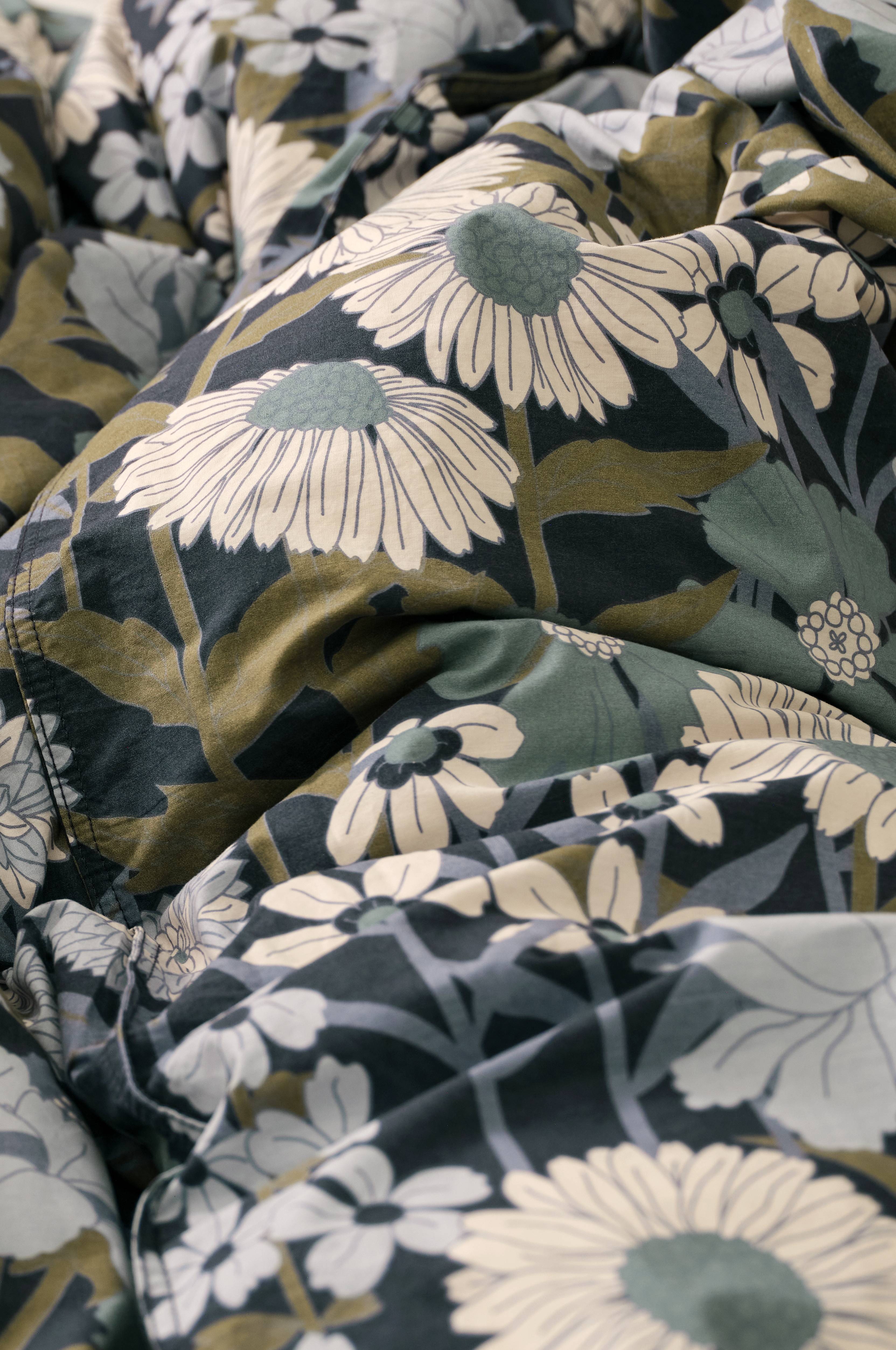 Sengesett Avery Flower i bomullspercale 2 eller 3 stykker